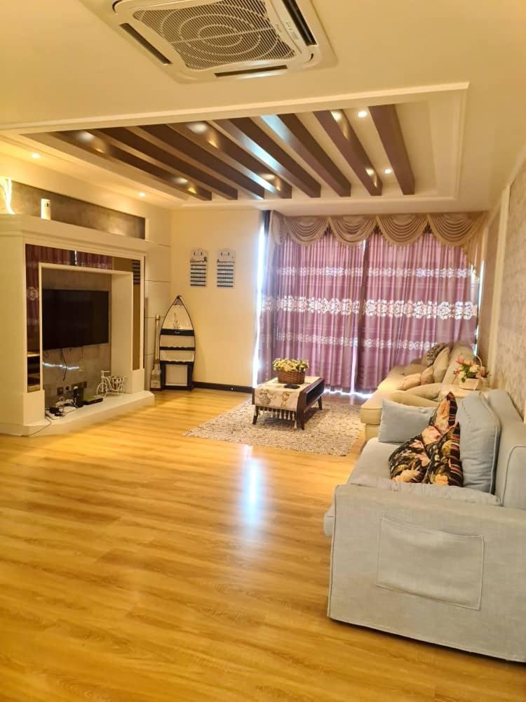 Sekinchan PaddyView Homestay 高楼 看稻田 阳台民宿