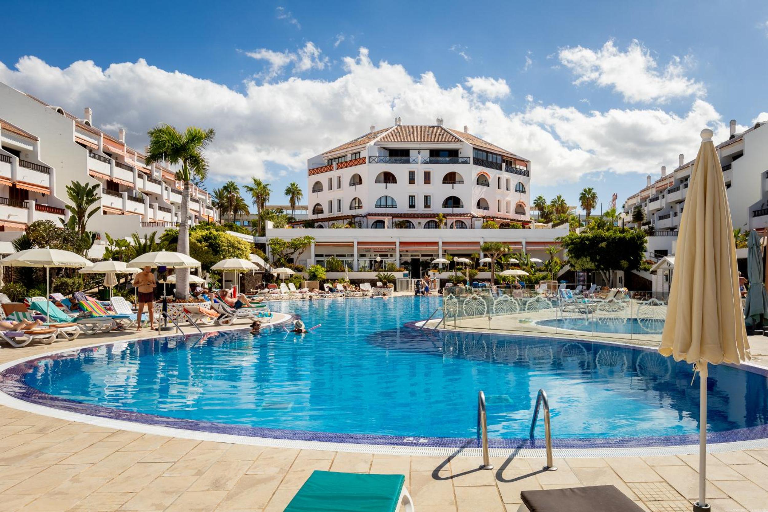 Luxury Parque Santiago I