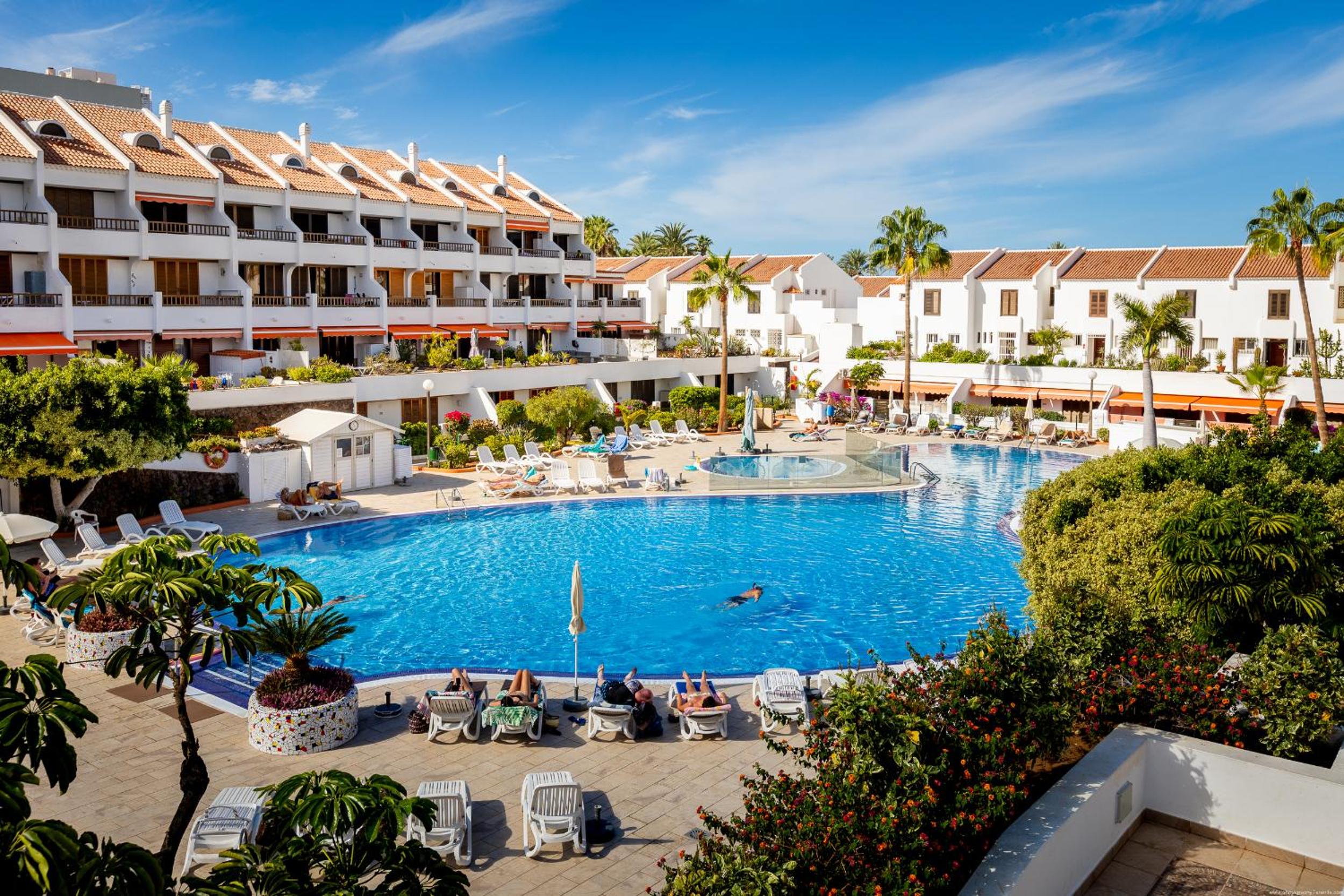Luxury Parque Santiago I