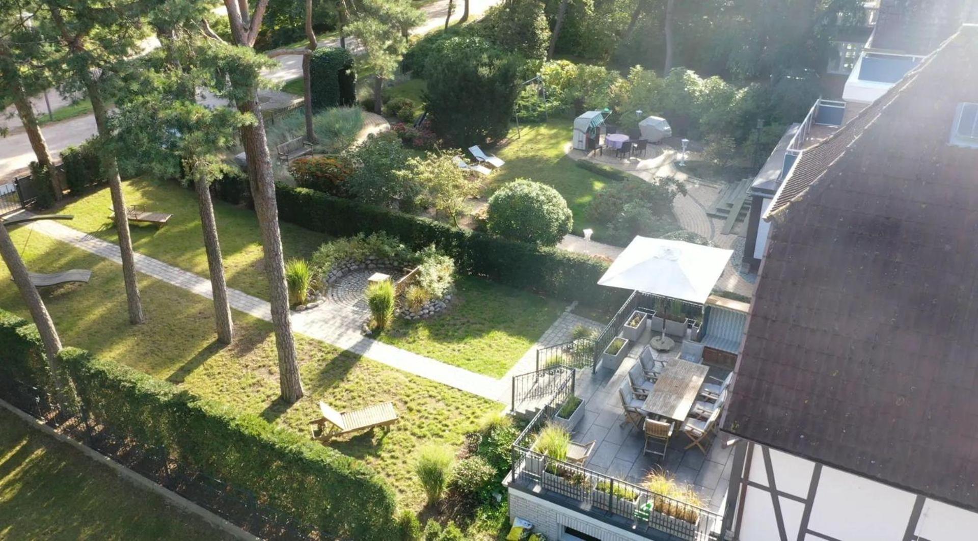 Ferienhaus-Strandallee95-direkt-am-Strand