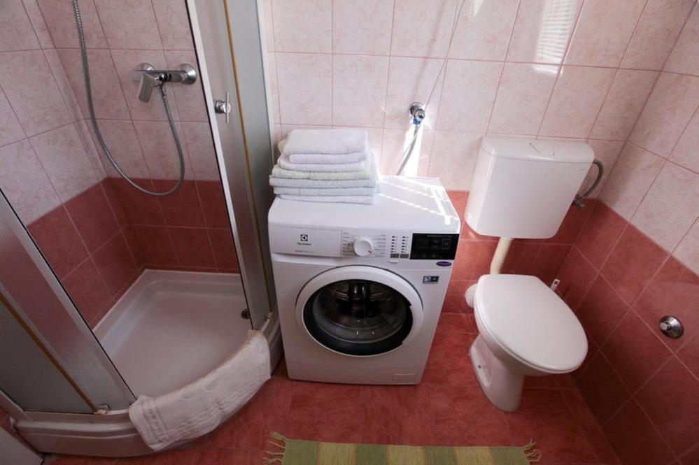 Photo 44