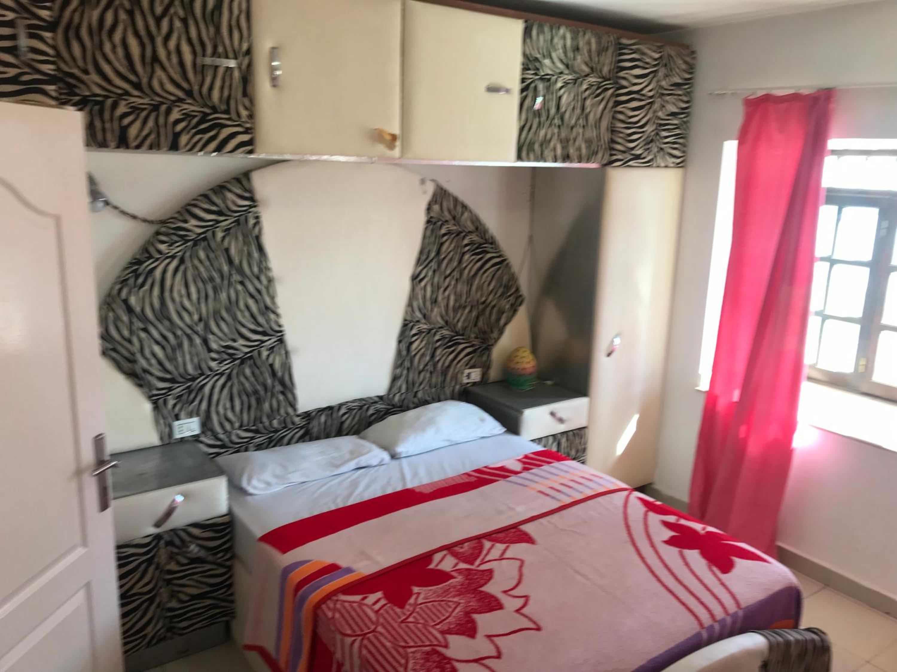 Average furnished rooms