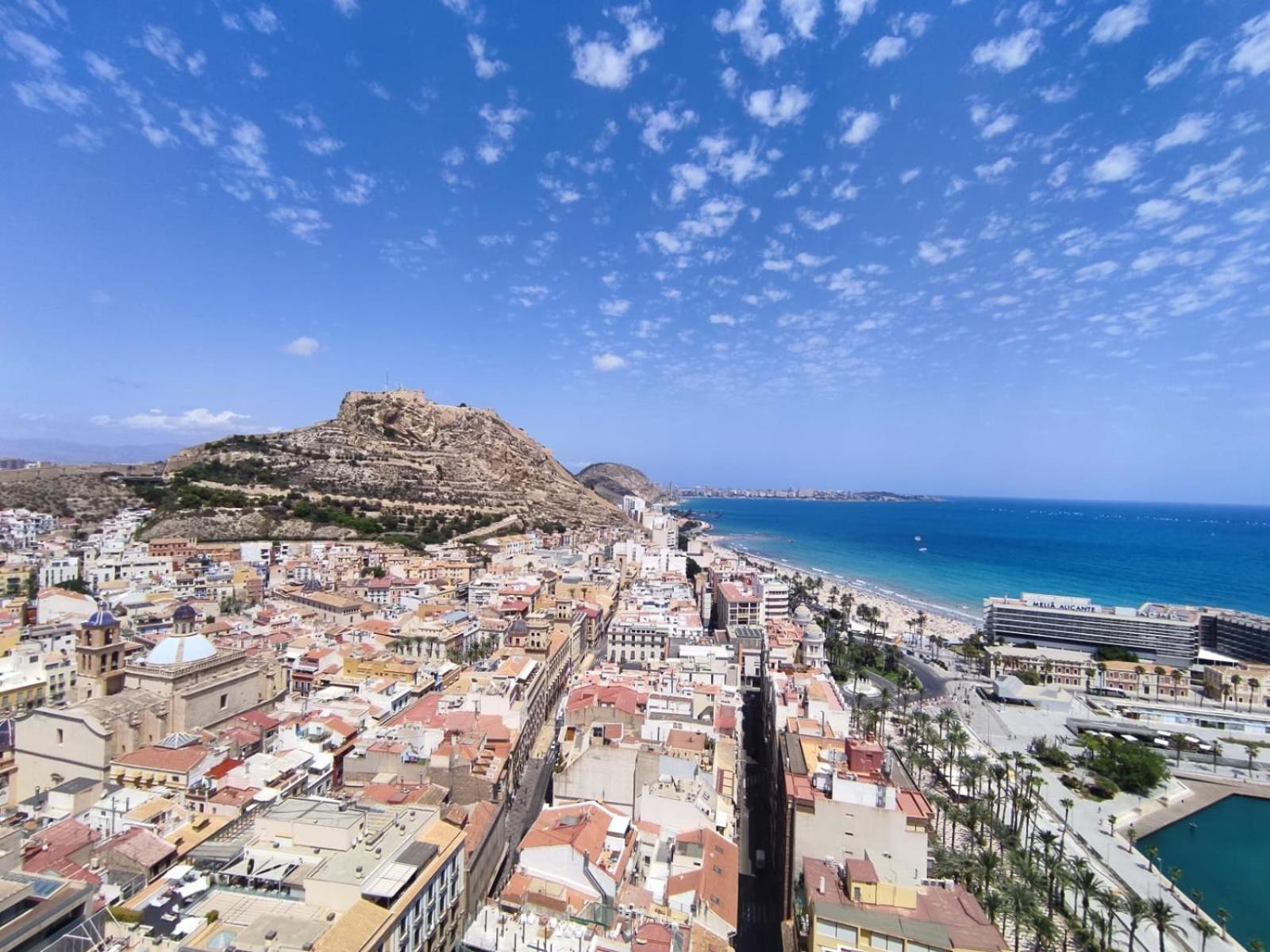 Alicante Beach and Center