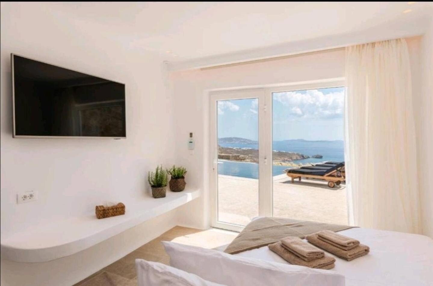 Villa Lion