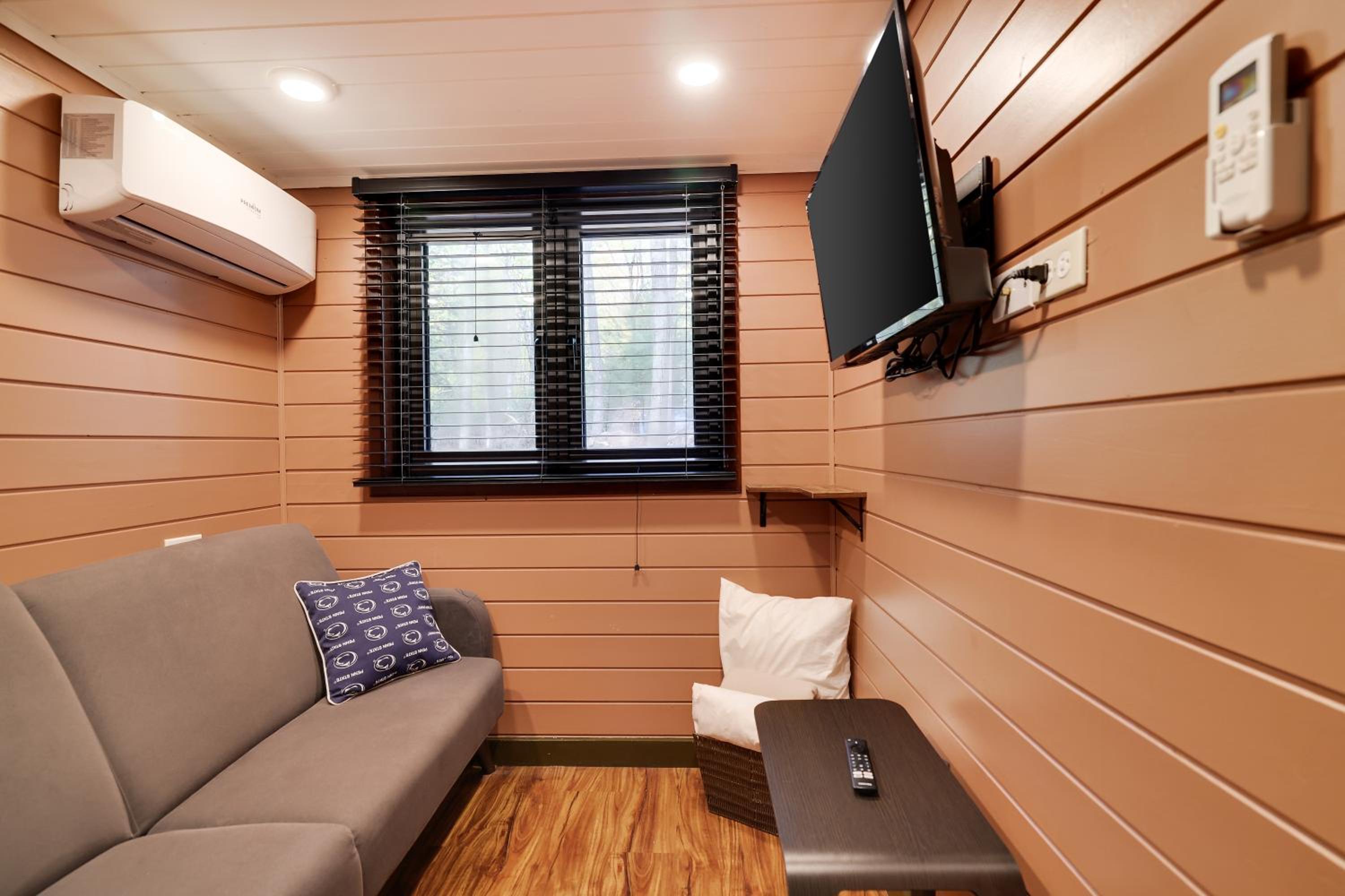 Camptel Poconos, Billede 180