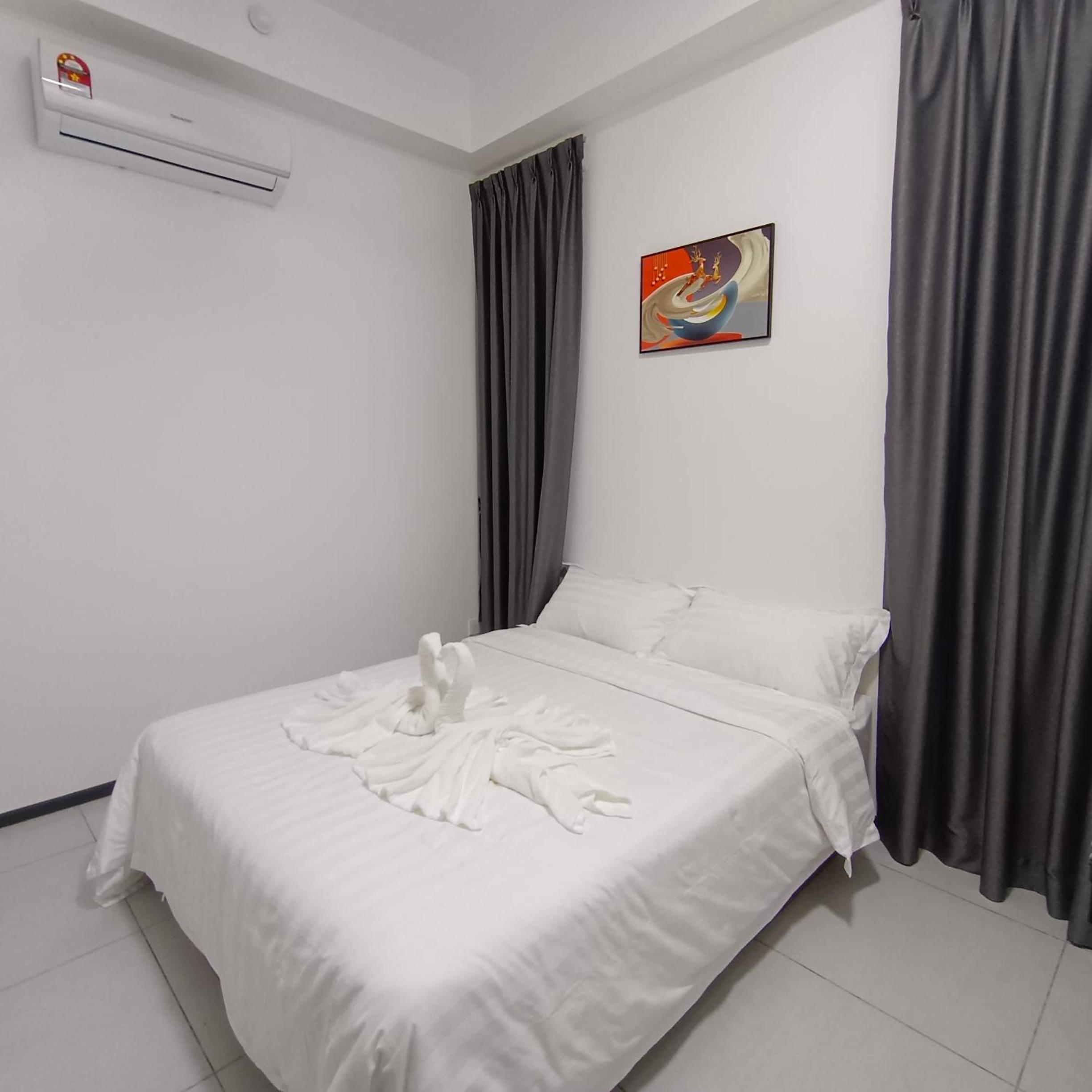 Veneto Penang homestay 3BR with infinity pool