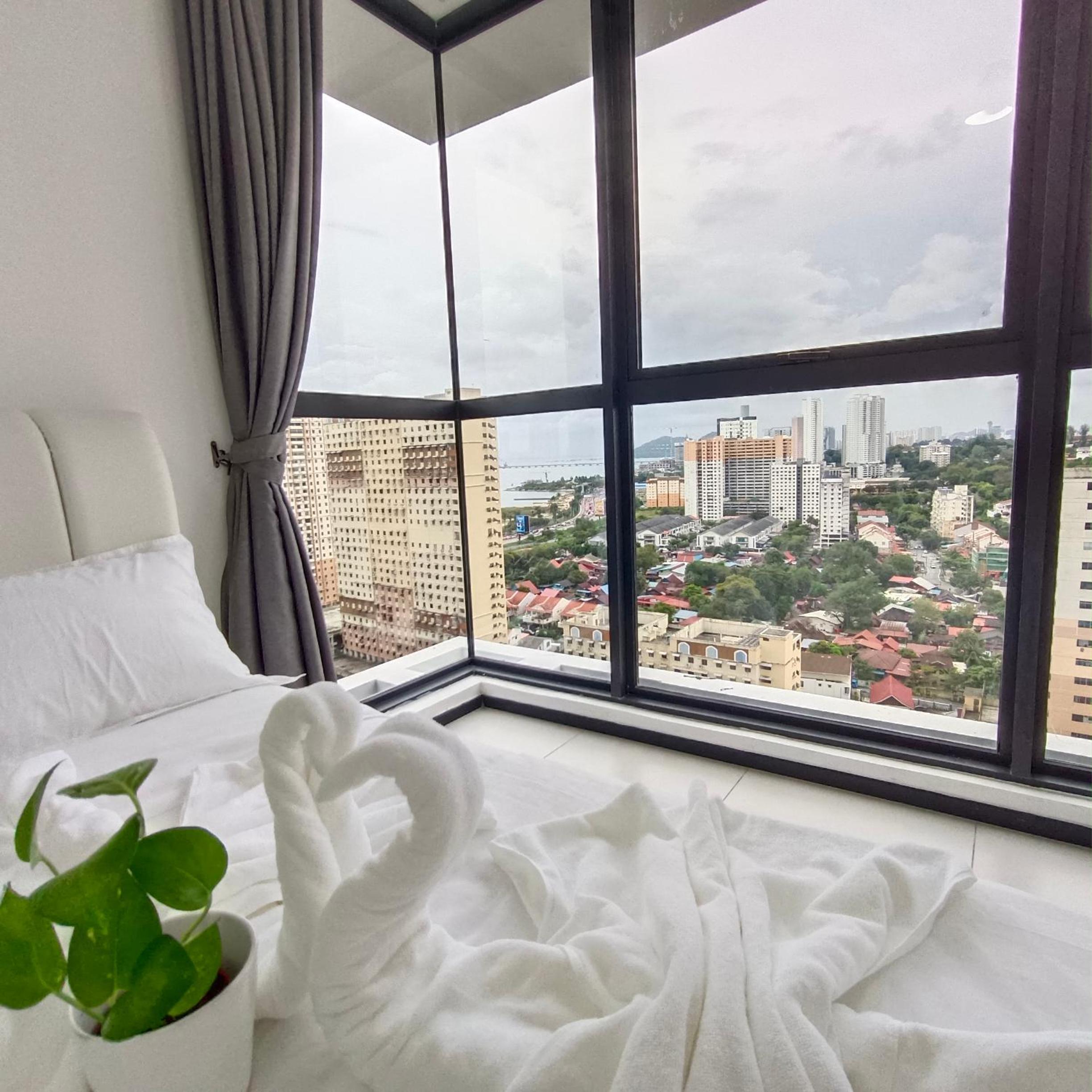 Veneto Penang homestay 3BR with infinity pool