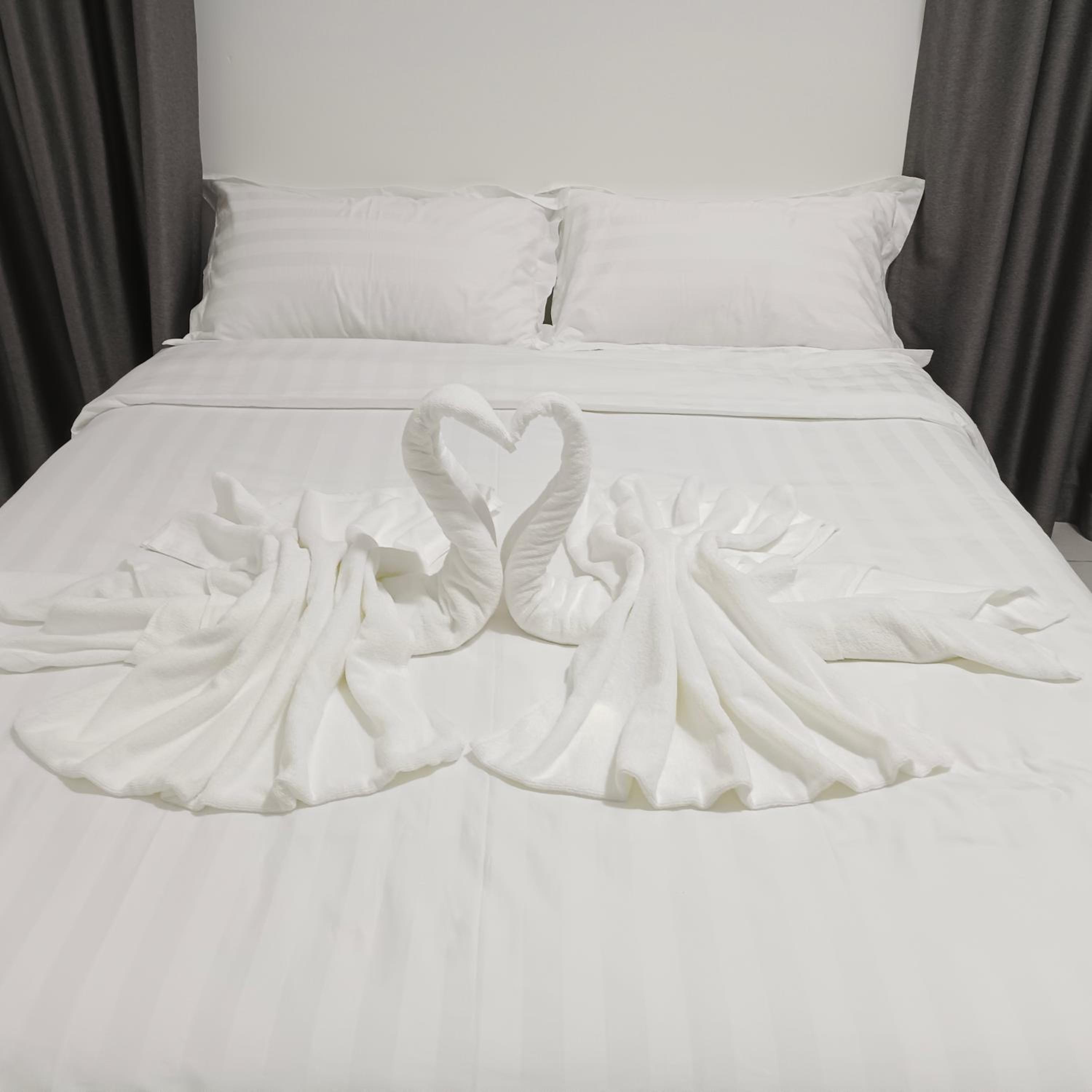 Veneto Penang homestay 3BR with infinity pool