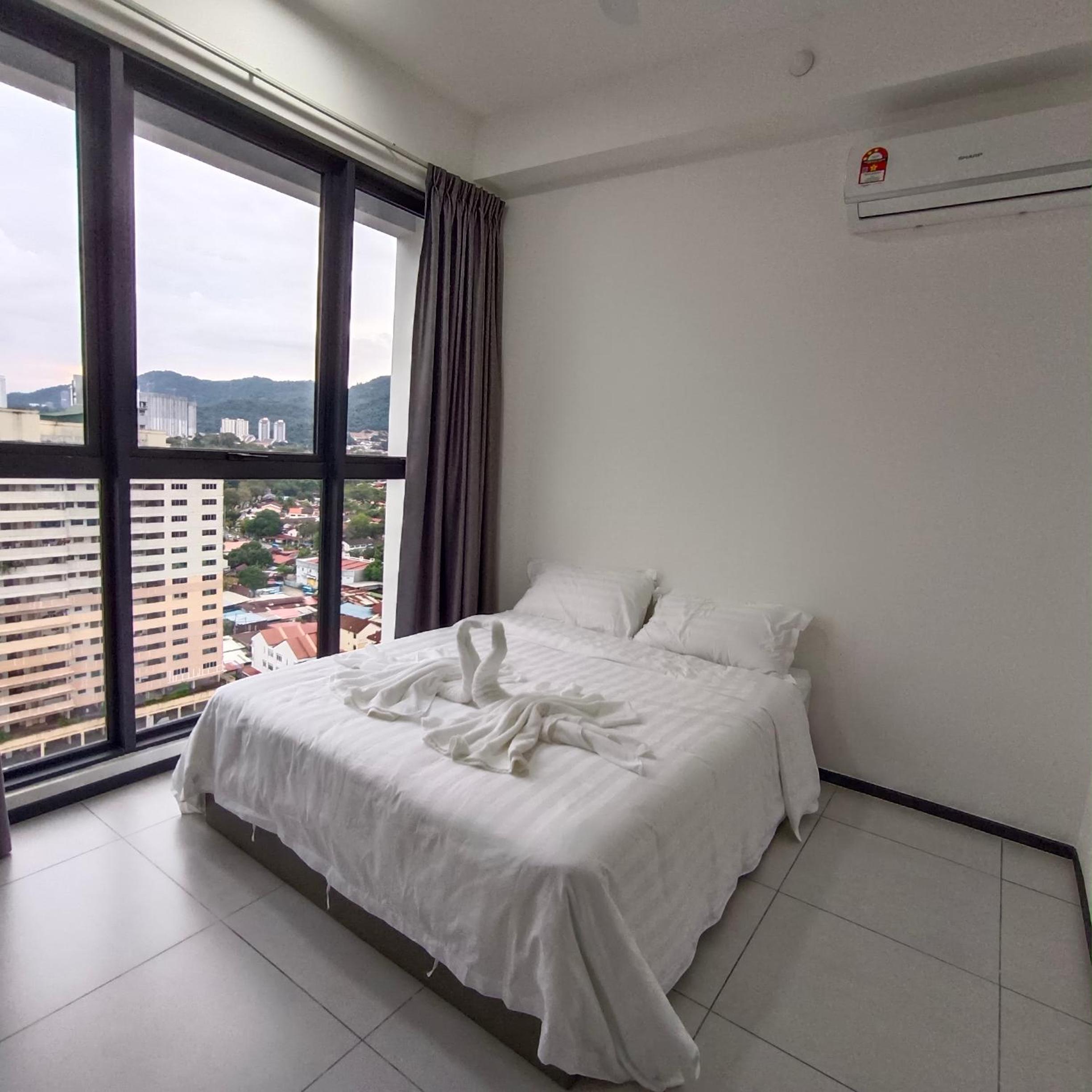 Veneto Penang homestay 3BR with infinity pool