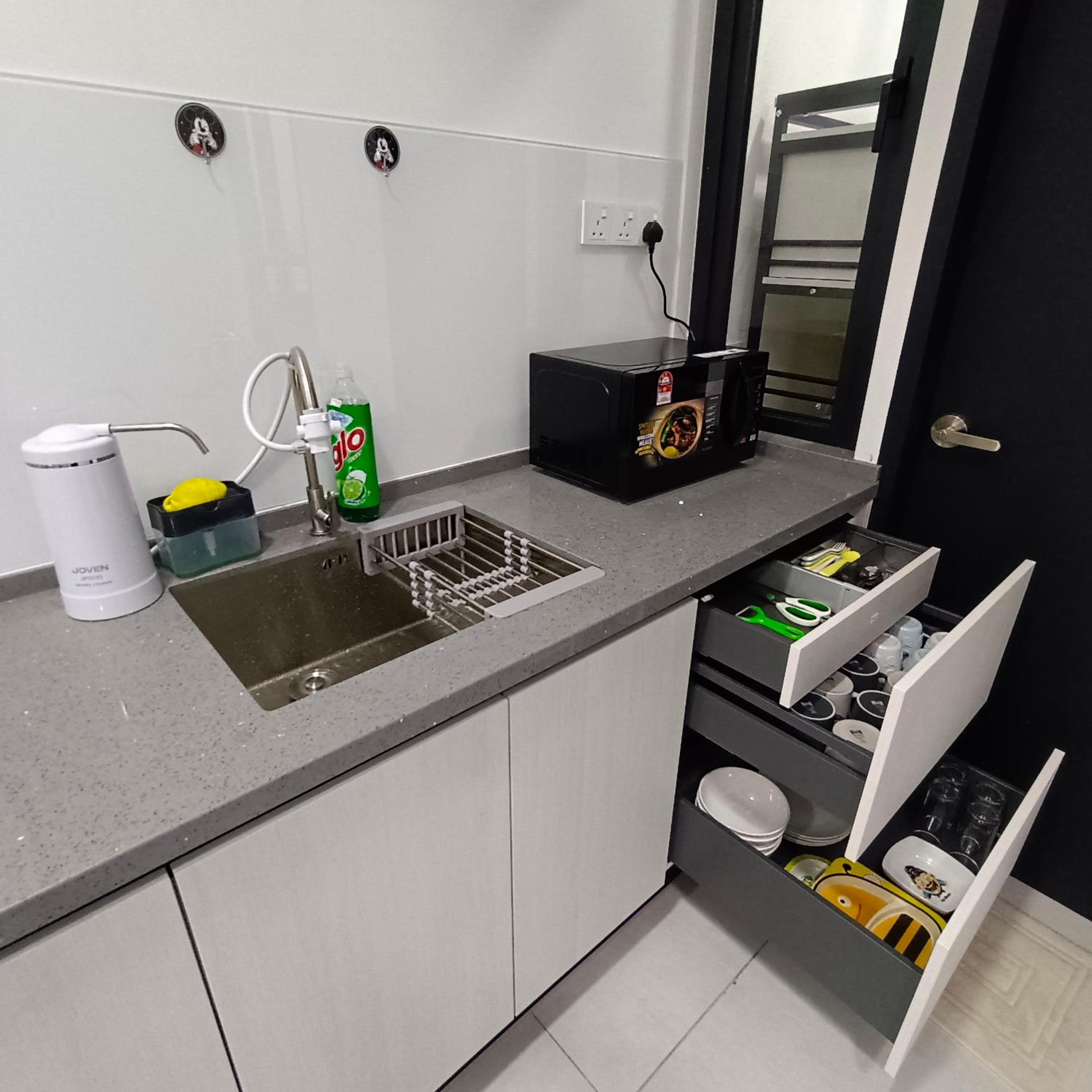 Veneto Penang homestay 3BR with infinity pool