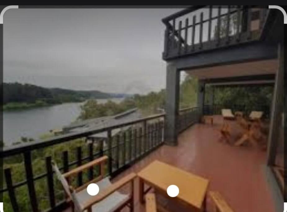 Peninsula de PuconExclusivo condominio privado del24 feb 2024 al 2de marzo. Semana completa