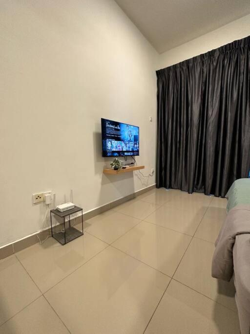Plazio 1 Bedroom & Studio