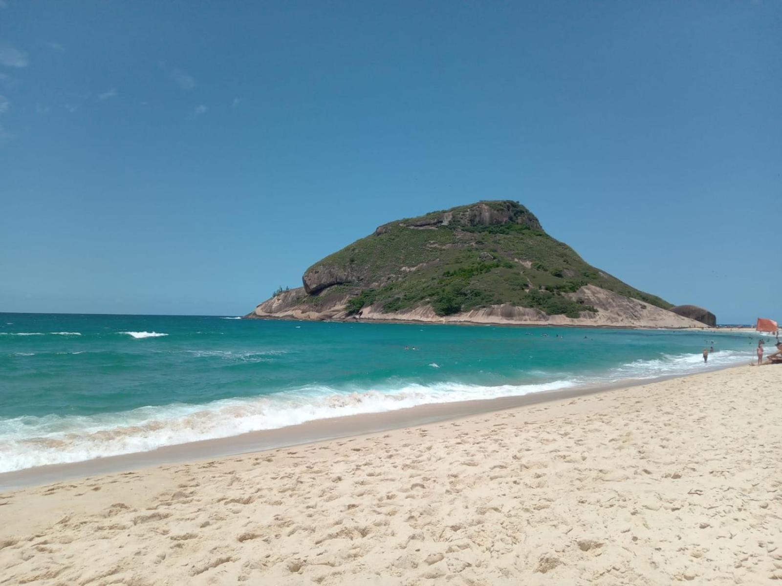 Apartamento super novo, ótima localização na praia do Recreio!