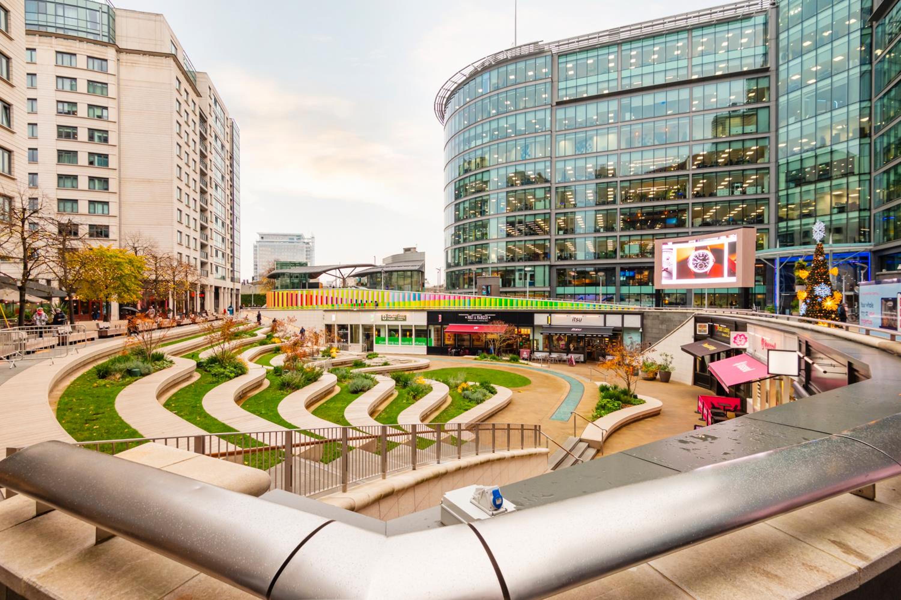 Paddington Basin View Apartment