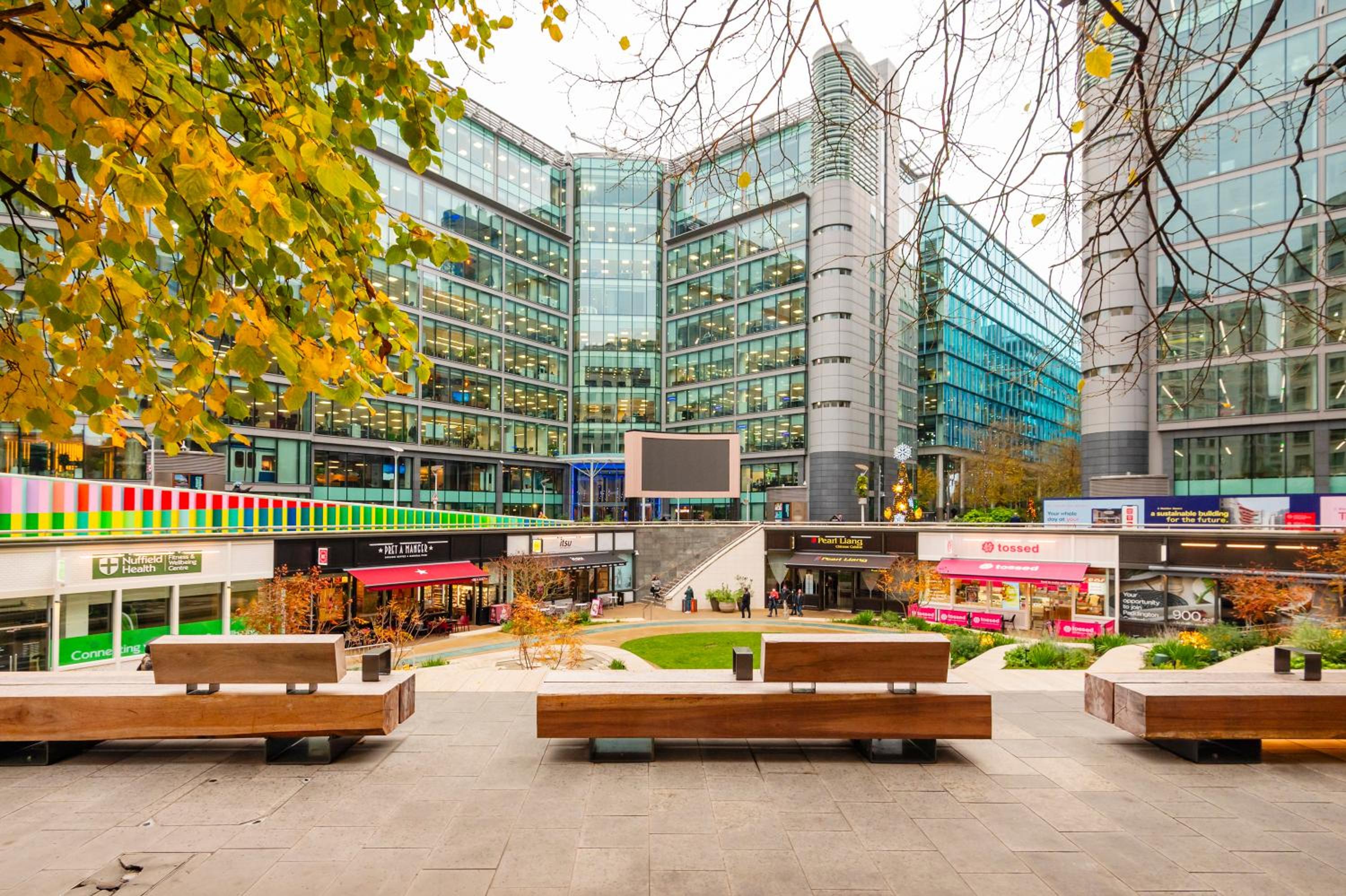 Paddington Basin View Apartment
