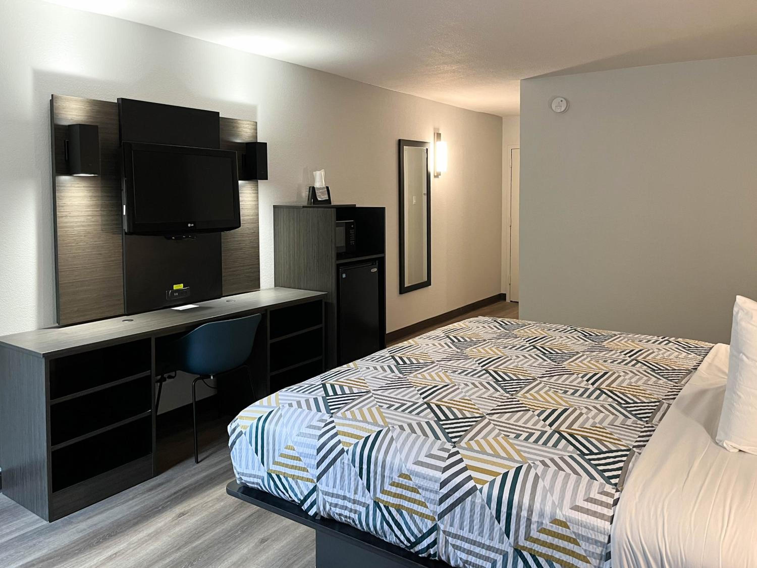Motel 6 Nacogdoches TX SFA University view 5