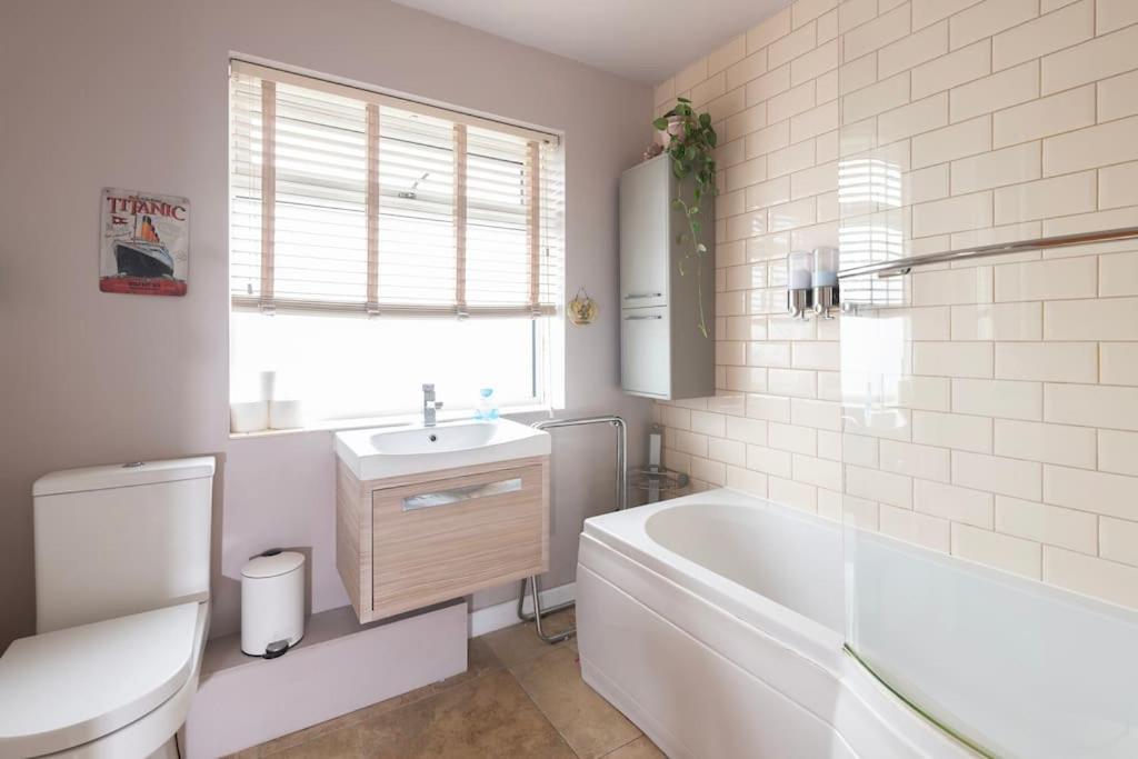 Fabulous House in Bath w/parking