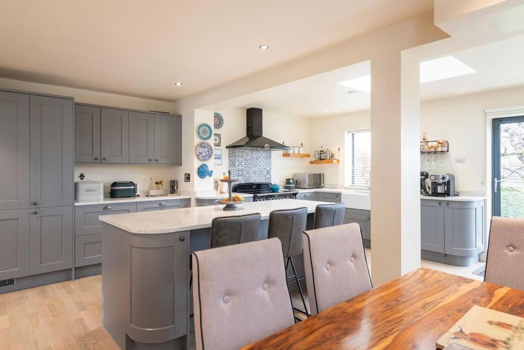 Fabulous House in Bath w/parking
