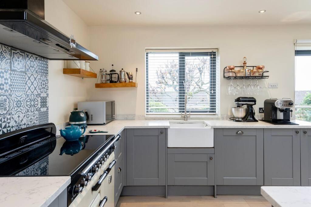 Fabulous House in Bath w/parking