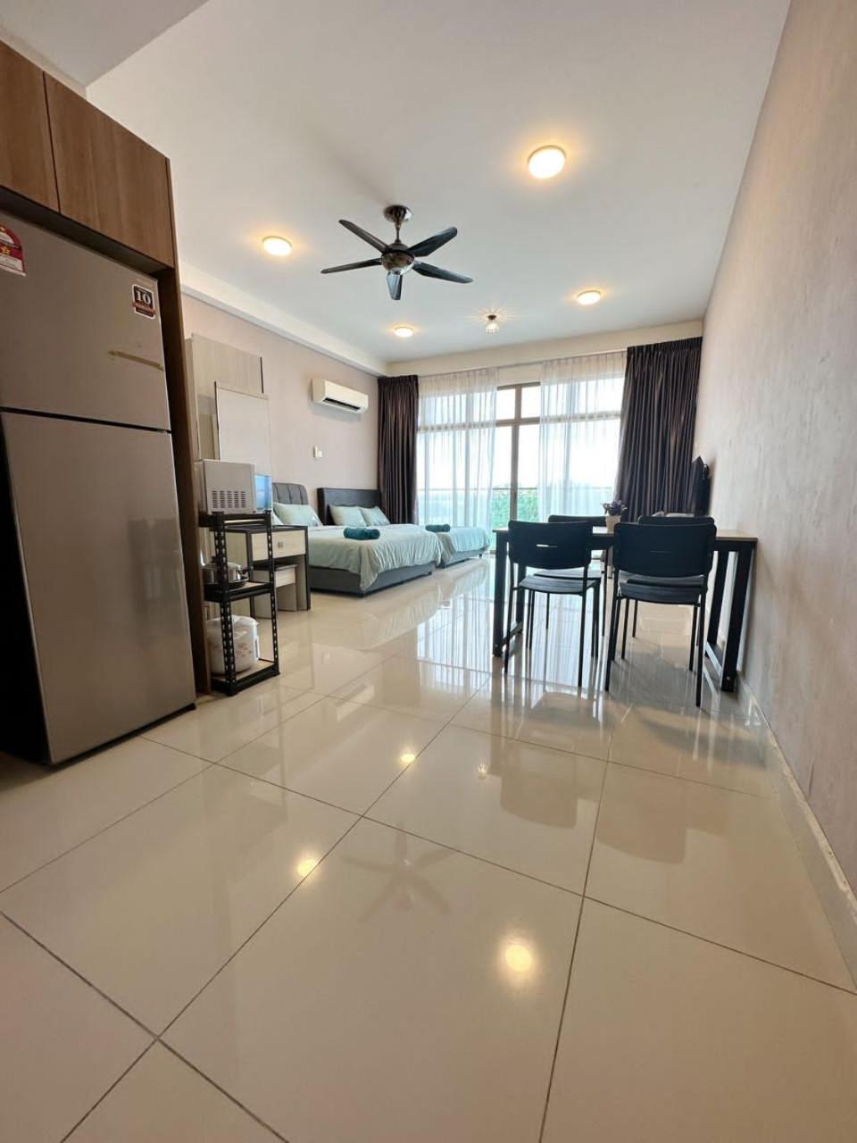 Plazio 1 Bedroom & Studio