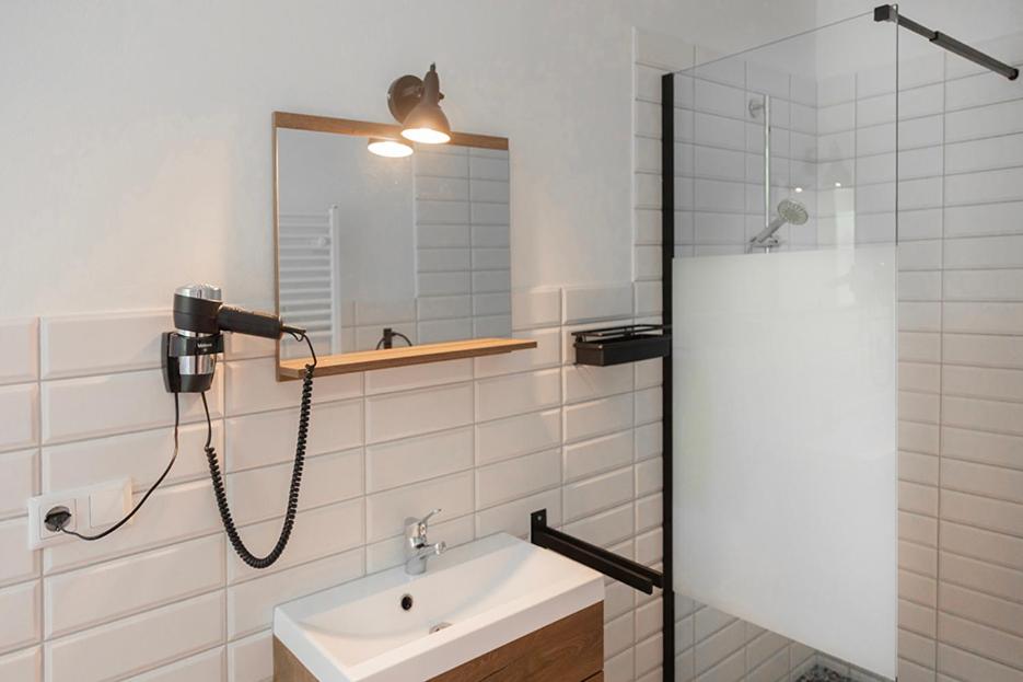 Neu möbliertes 1 - Zimmerapartment mitten in der Natur