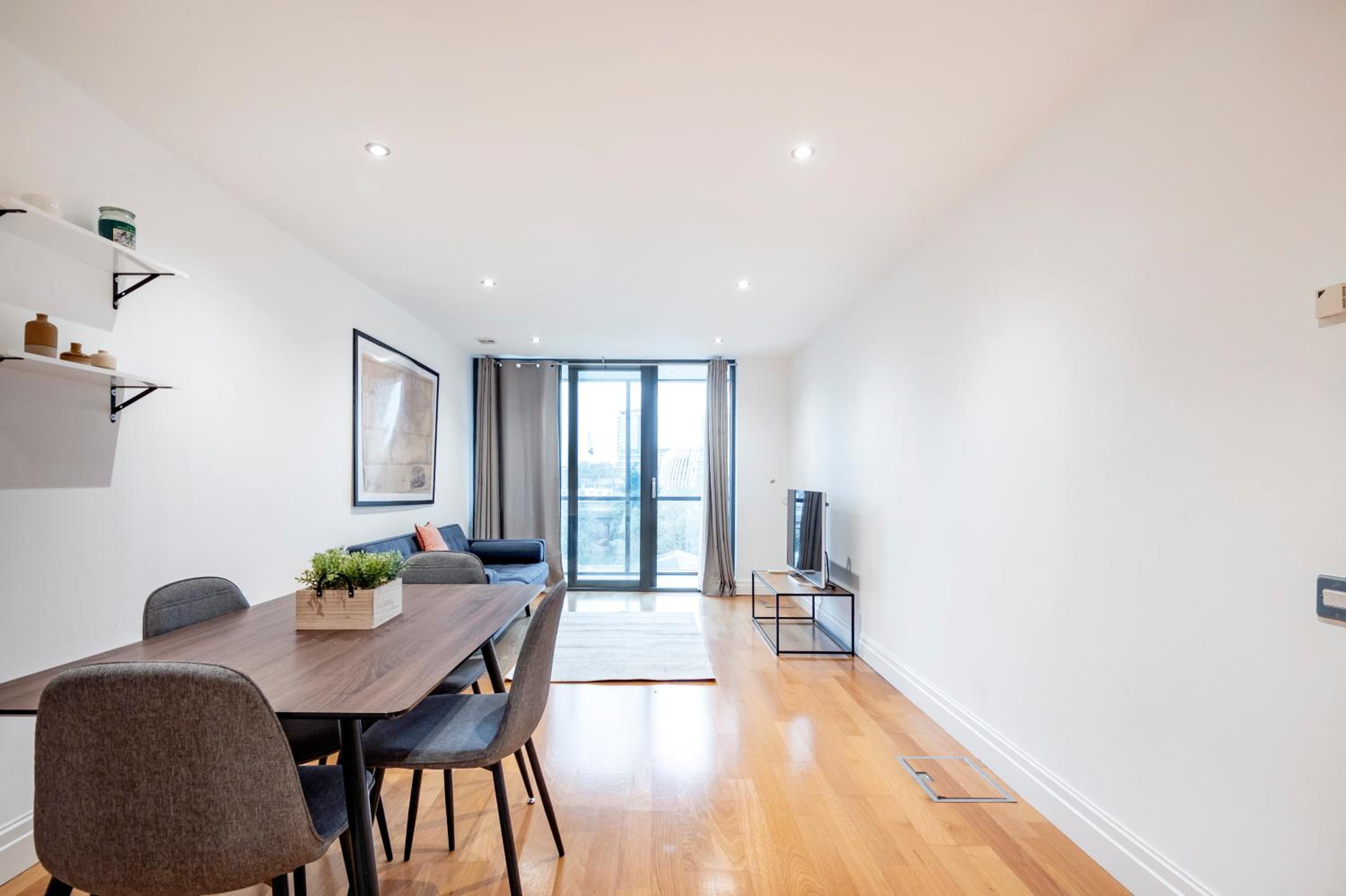 Paddington Basin View Apartment