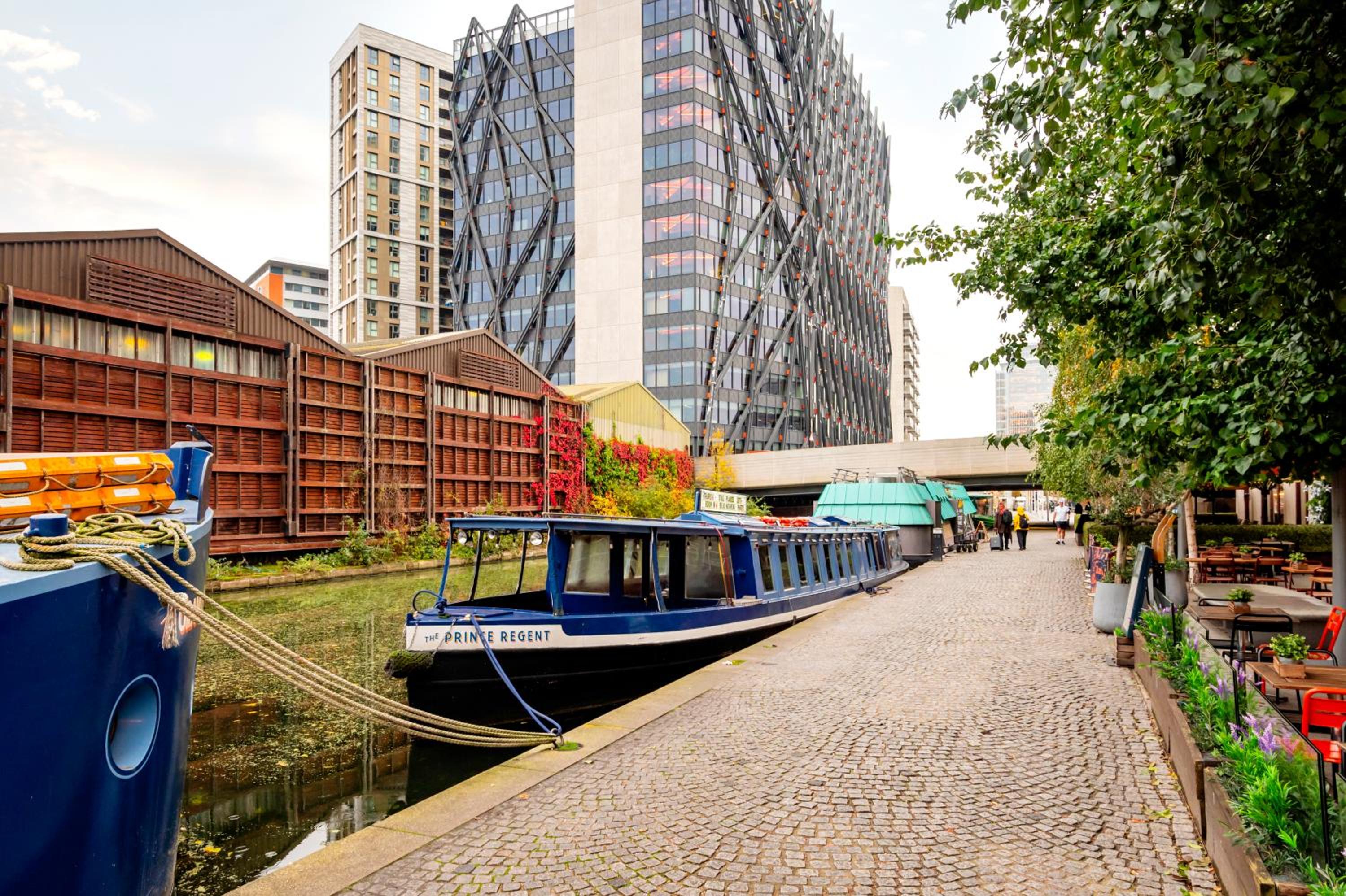 Paddington Basin View Apartment
