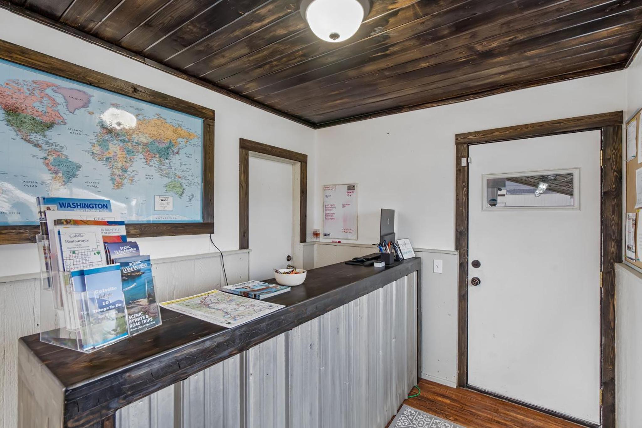 Selkirk Motel