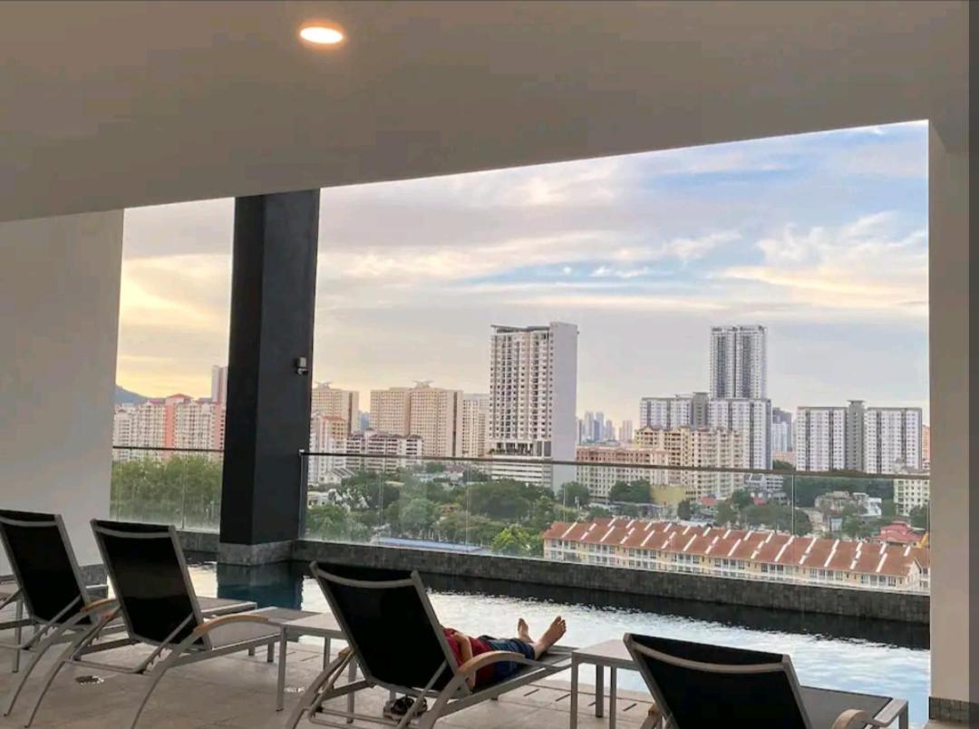 Veneto Penang homestay 3BR with infinity pool photo 4