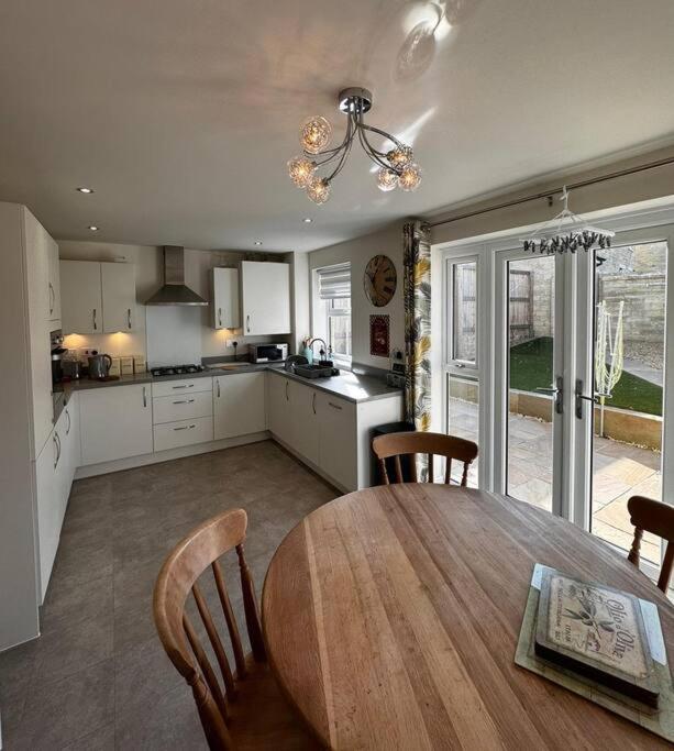 Peak View - Modern Cottage view 5