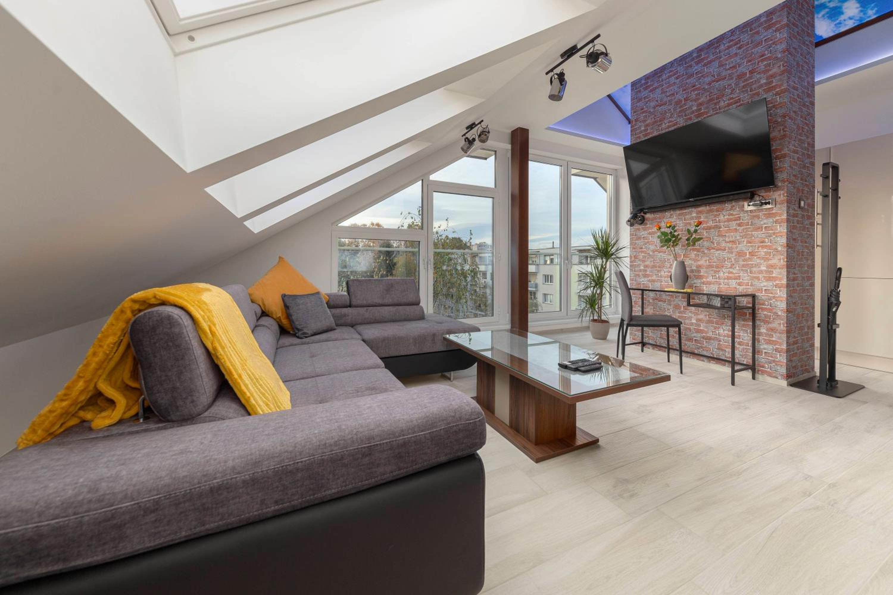 Luiza's Apartment view 2