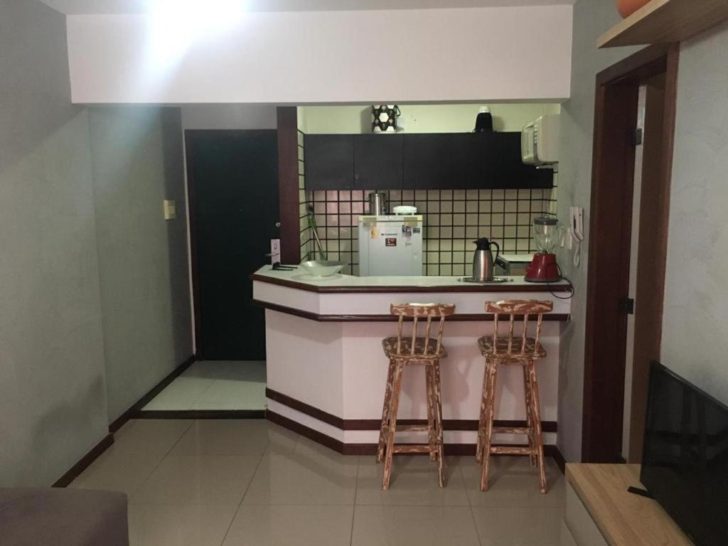Amplo Quarto e sala decorado