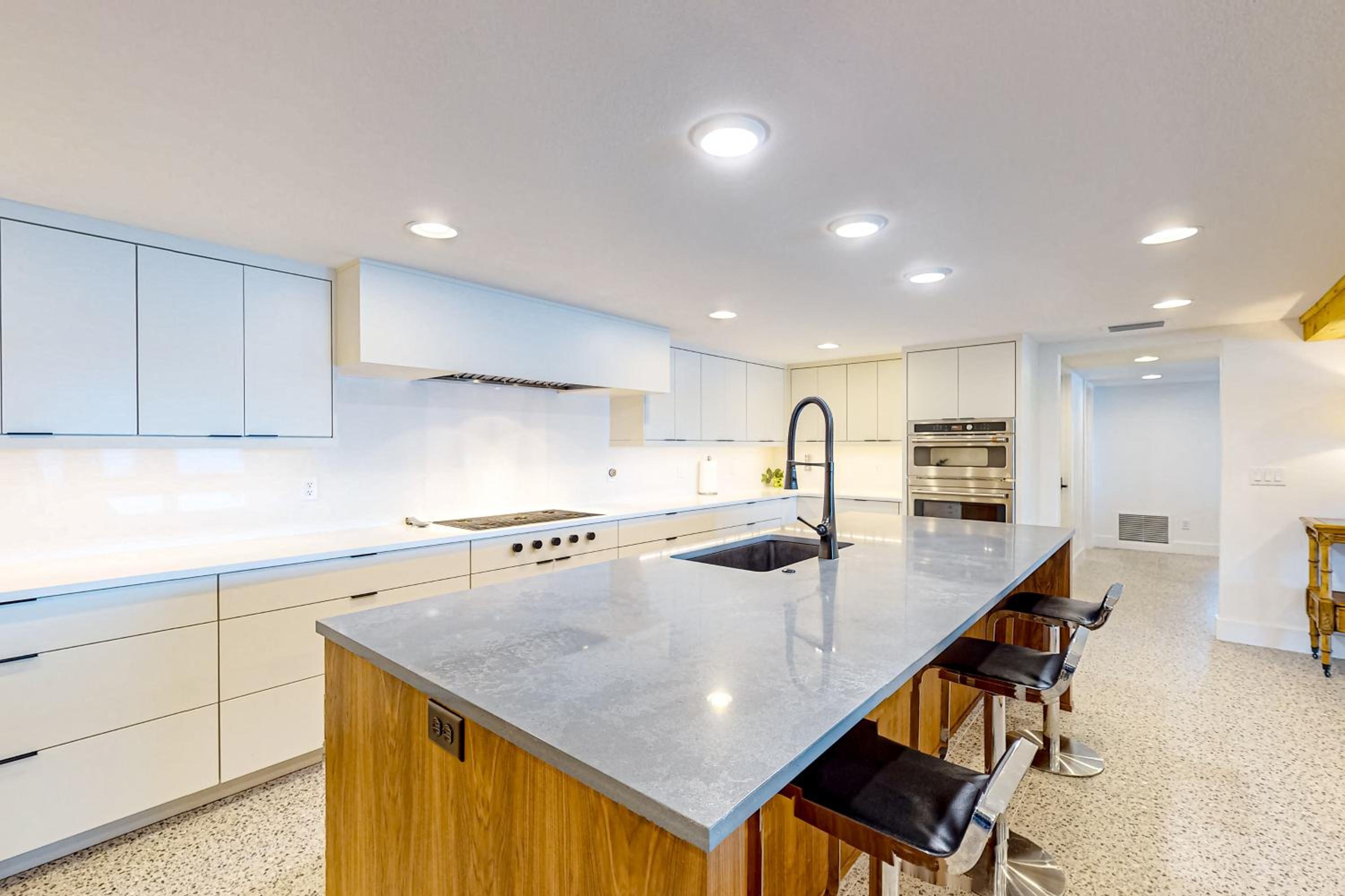 Escape the Heat! Lakefront Paradise in Mount Dora