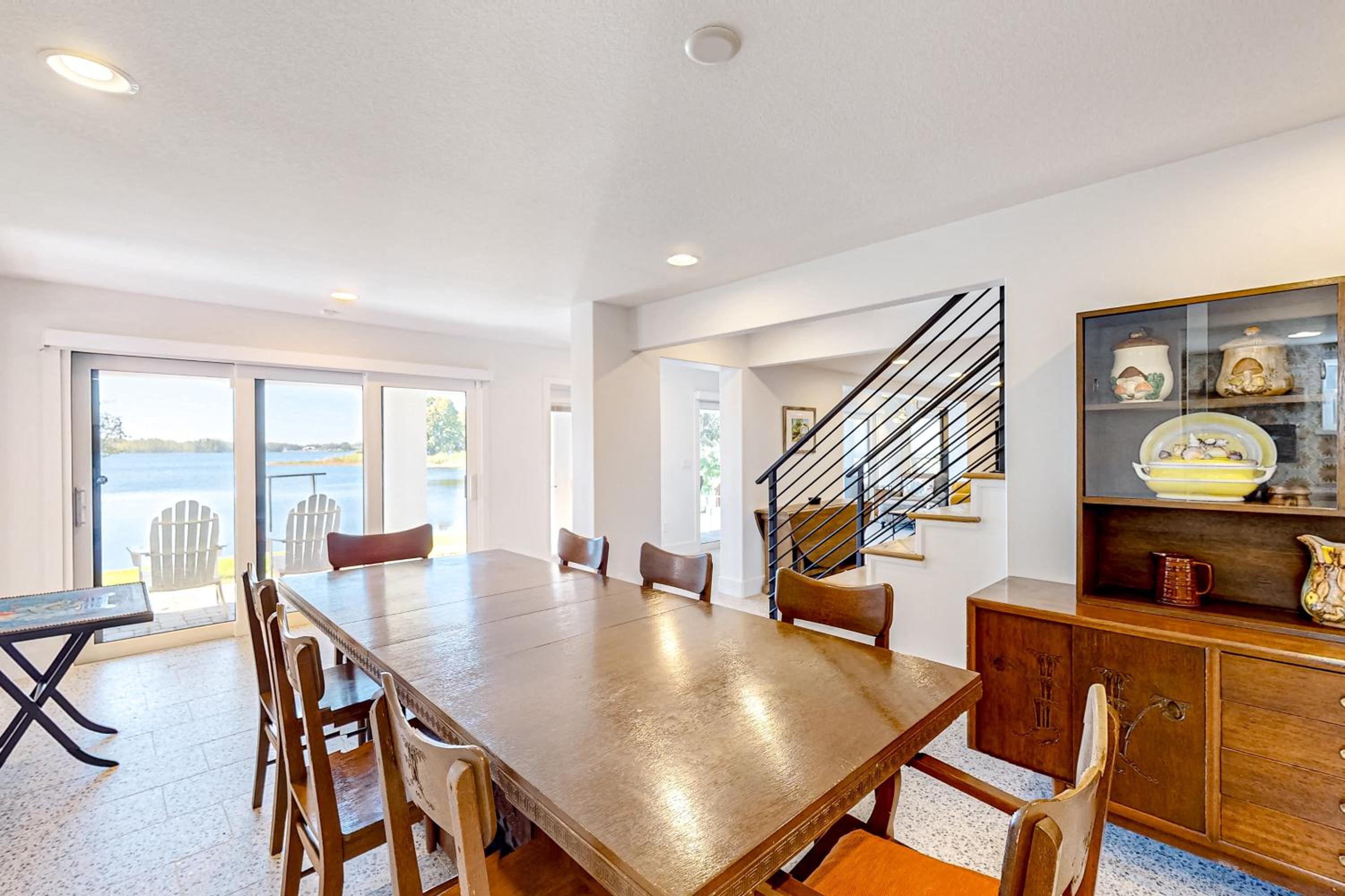 Escape the Heat! Lakefront Paradise in Mount Dora