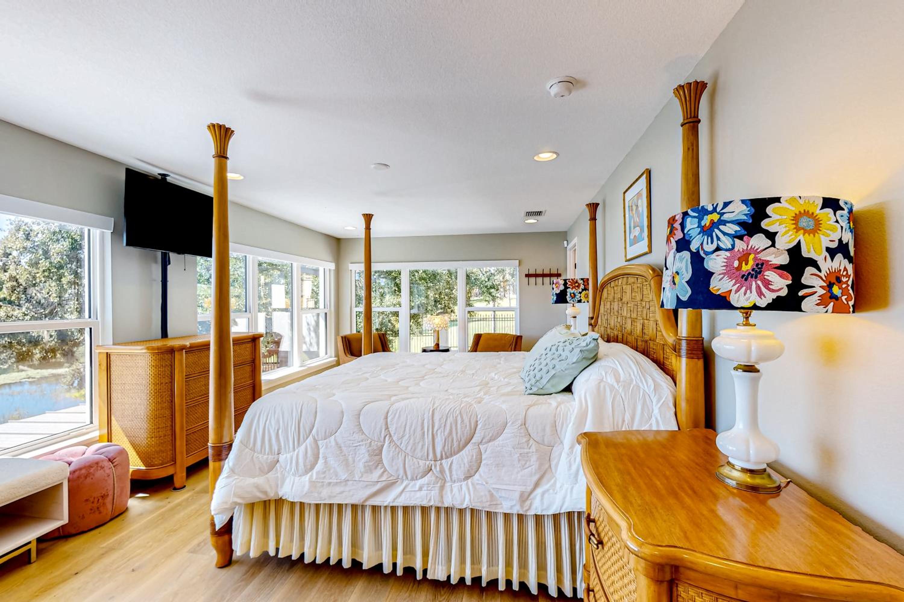 Escape the Heat! Lakefront Paradise in Mount Dora