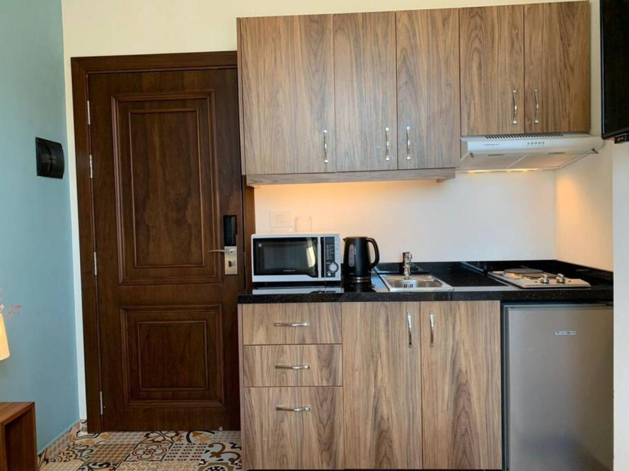 Teta Hayat-503 Studio in Mar Mikhael view 3