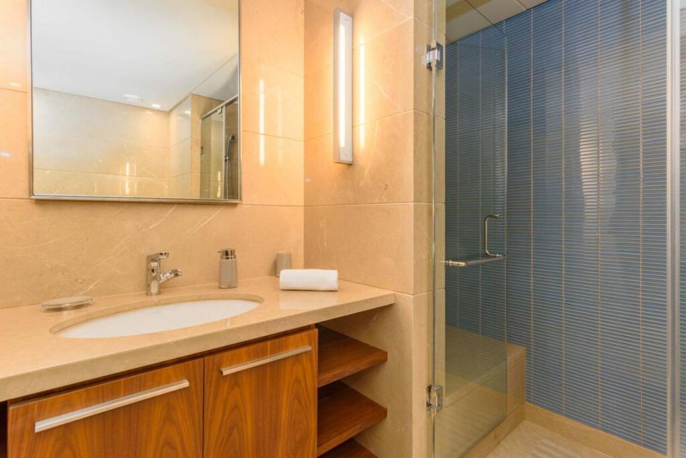 Viola 1 Bedroom Apartment in Solidere view 5