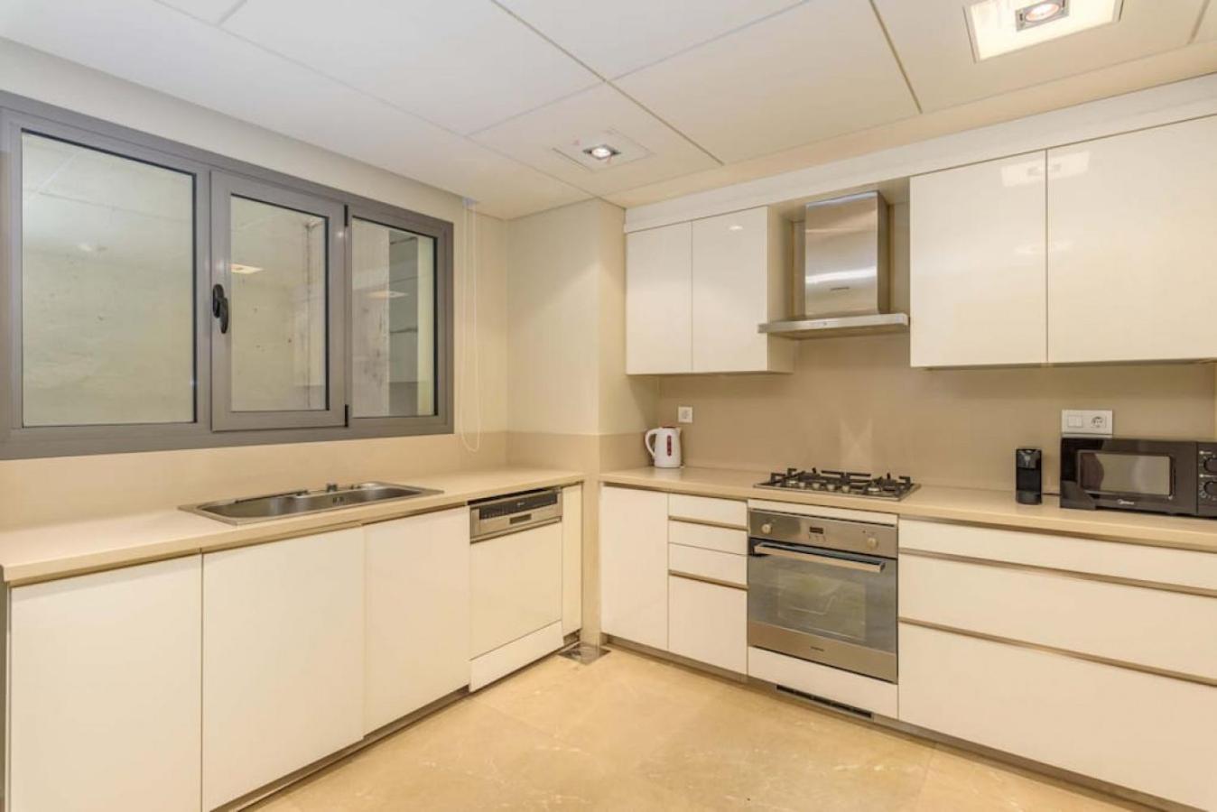 Violin 1 Bedroom Apartment in Solidere