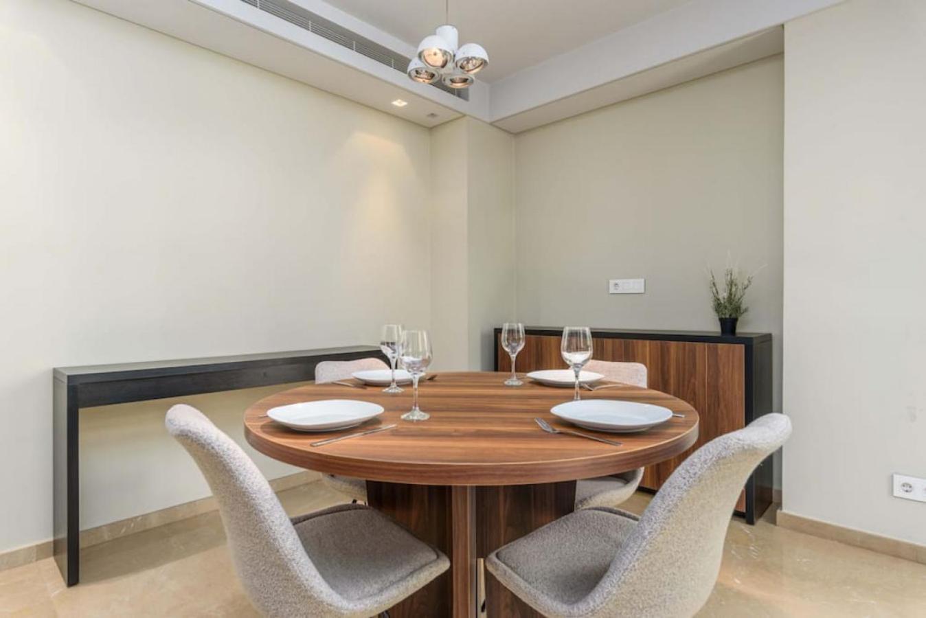 Violin 1 Bedroom Apartment in Solidere