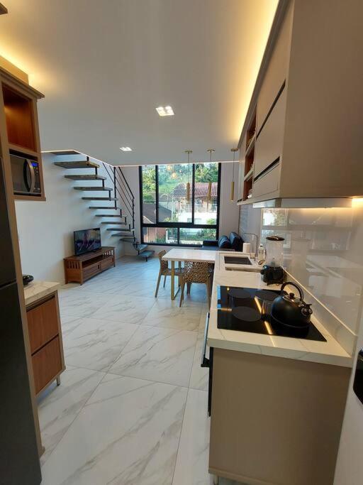 Confortável Loft Central - até 4 Pessoas