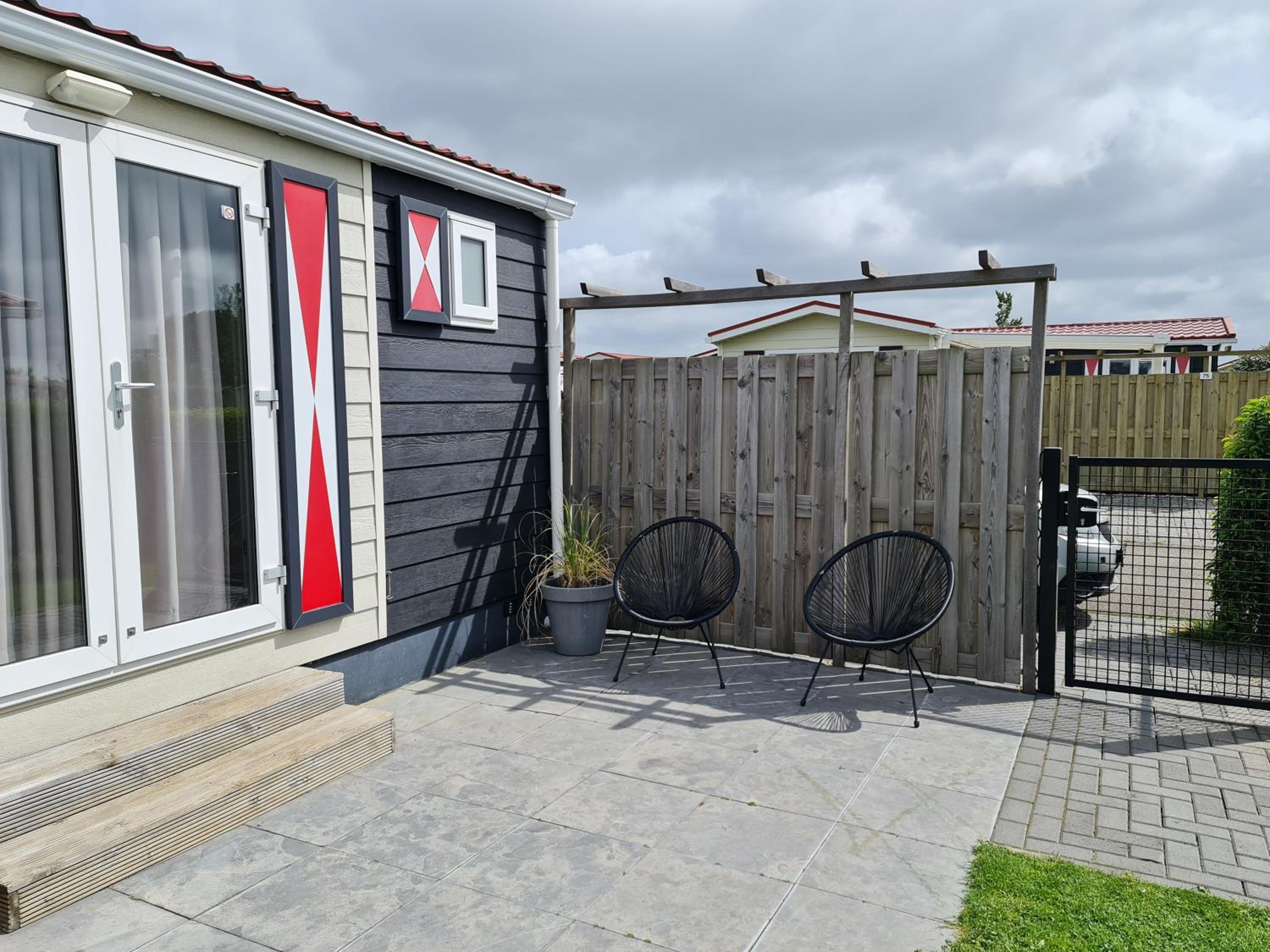 Chalet Veere - eingezäunter Garten, hundefreundlich & ruhig in Zeeland