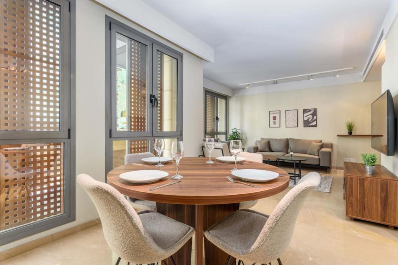 Symphony 1 Bedroom Apartment in Solidere view 2