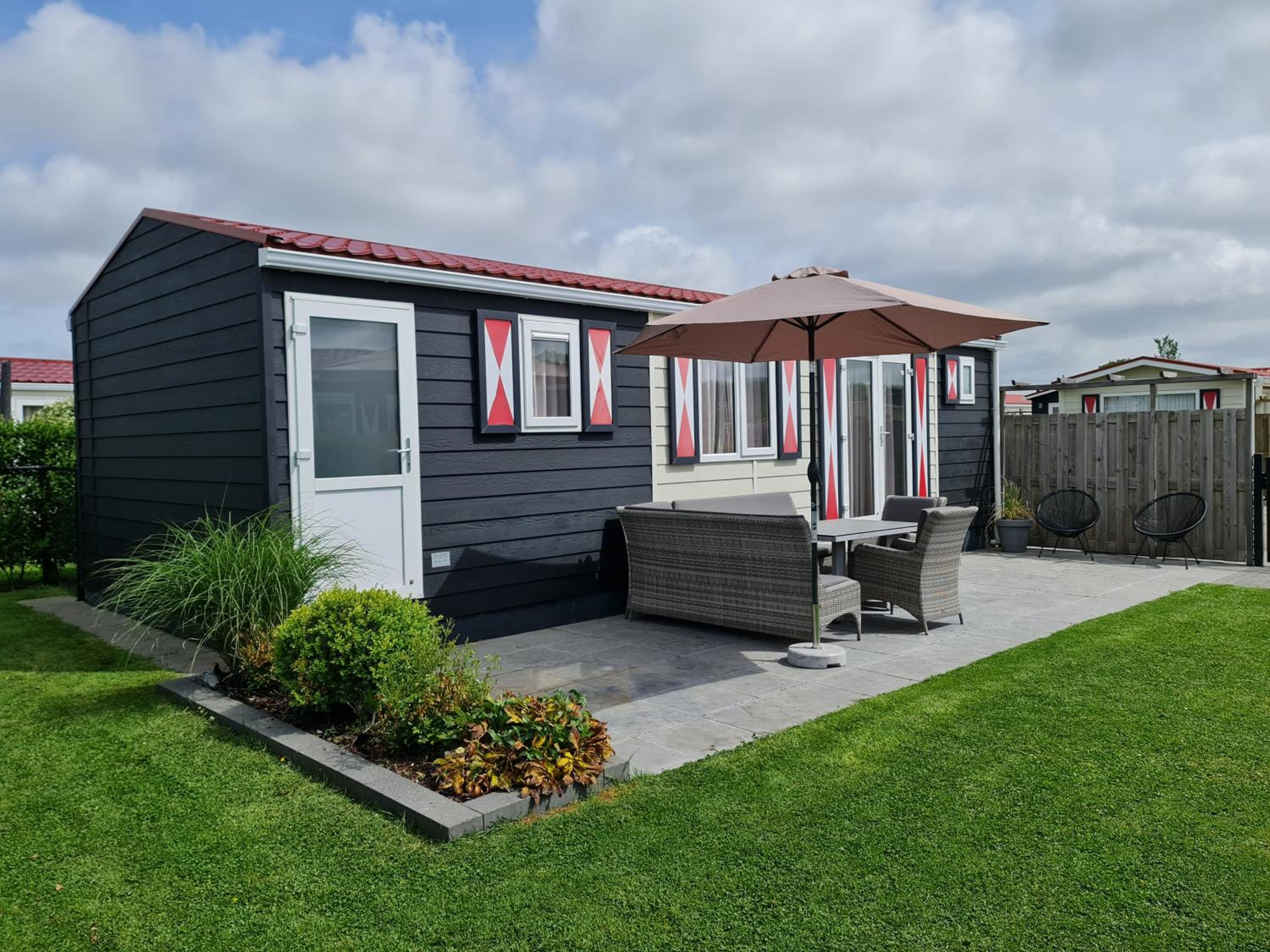 Chalet Veere - eingezäunter Garten, hundefreundlich & ruhig in Zeeland