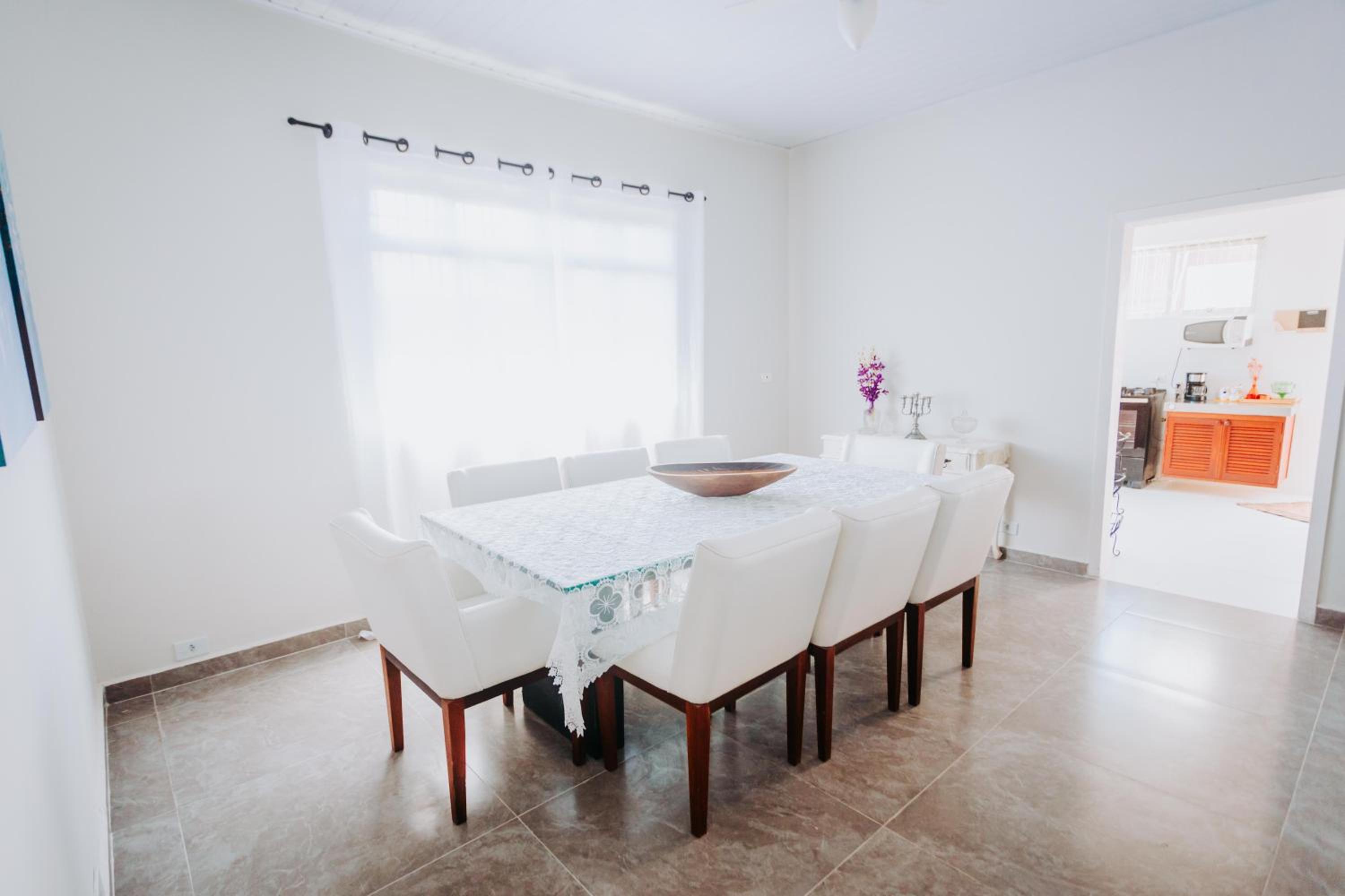Casa c/ Piscina e Área Gourmet Perto da Praia
