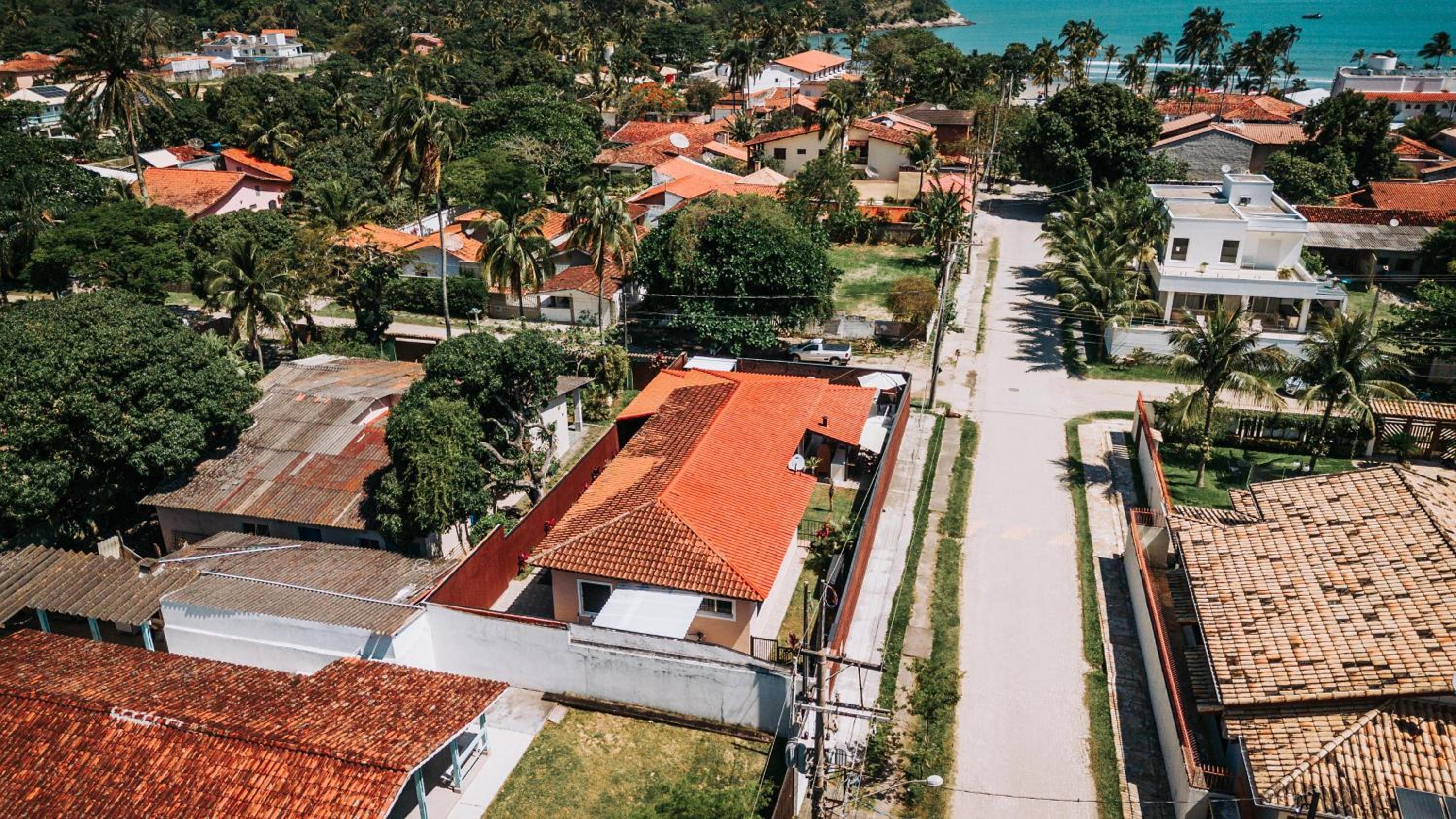 Casa c/ Piscina e Área Gourmet Perto da Praia