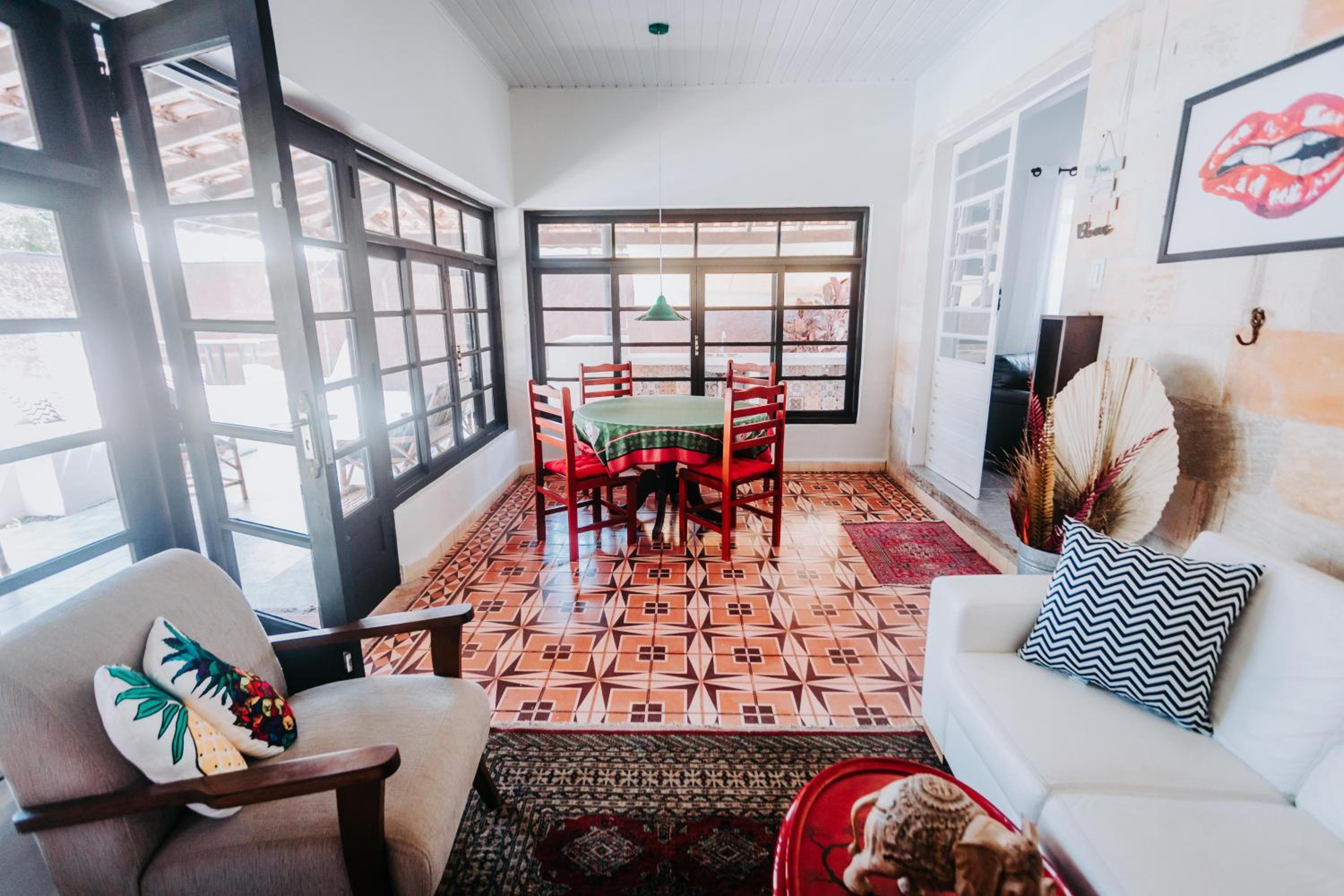 Casa c/ Piscina e Área Gourmet Perto da Praia
