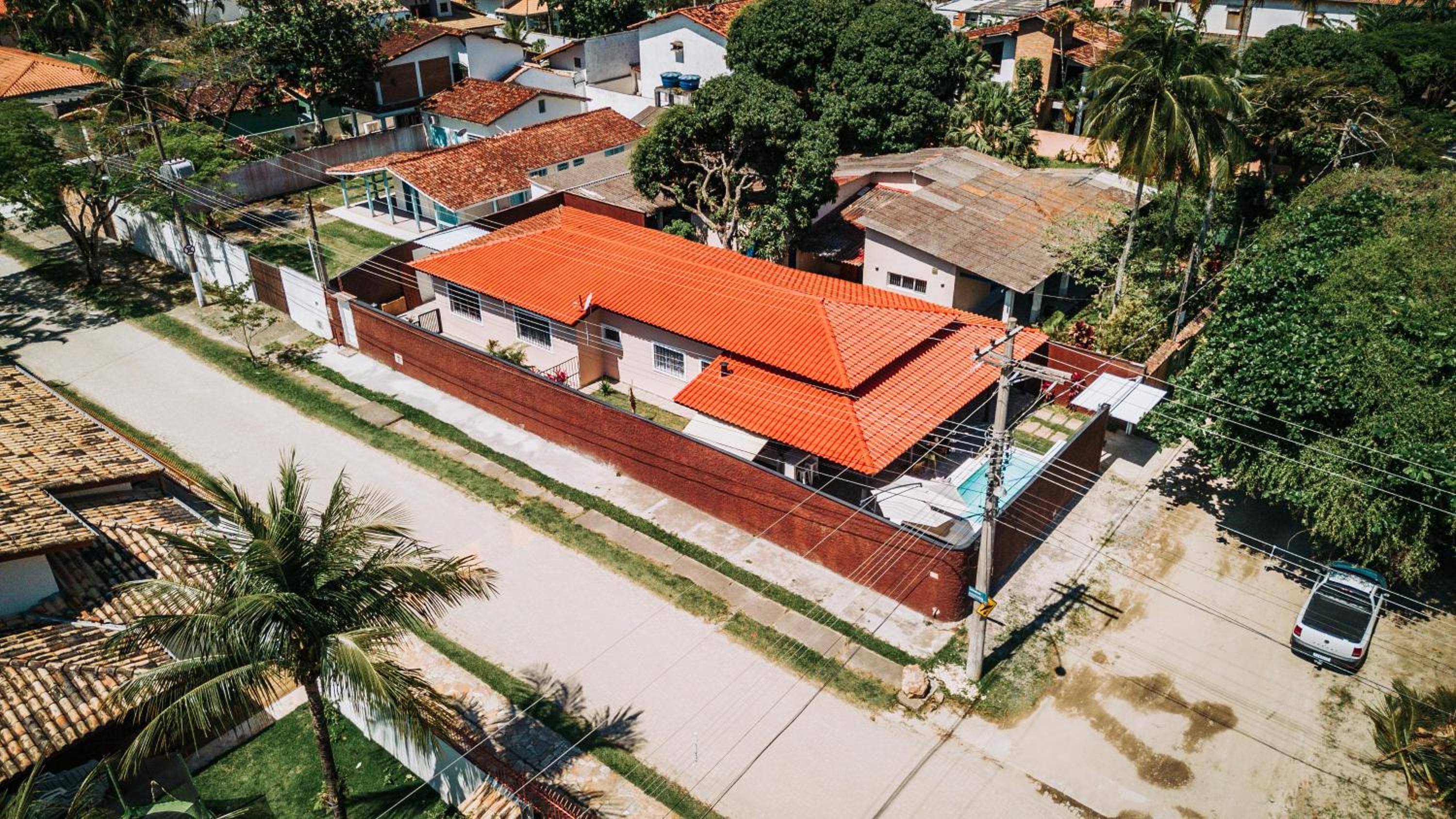 Casa c/ Piscina e Área Gourmet Perto da Praia