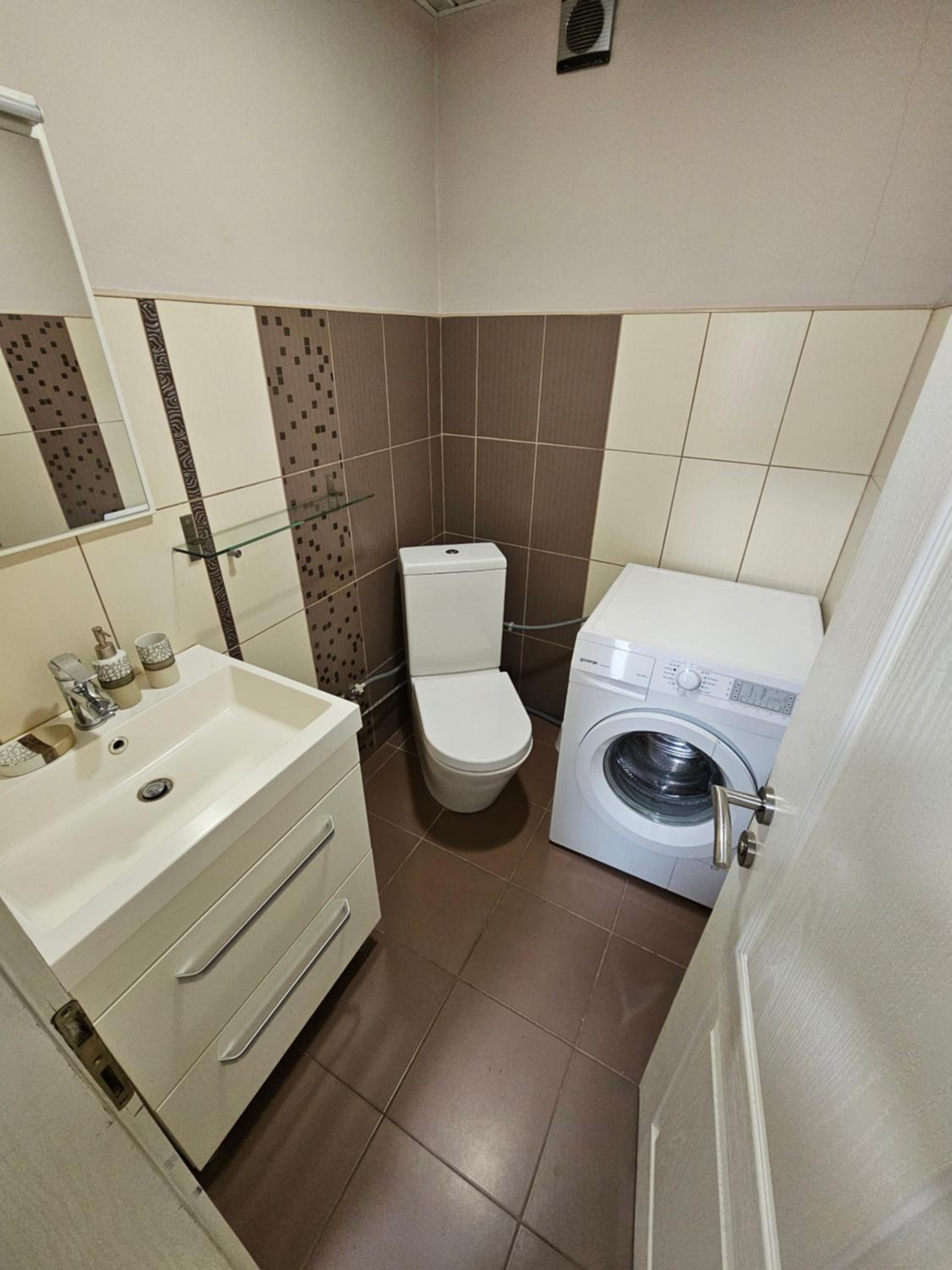 Centre Luxury Apartment view 5