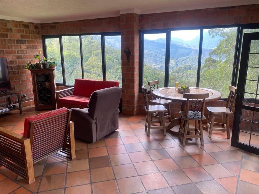 Las Mañanitas NO RESERVAR