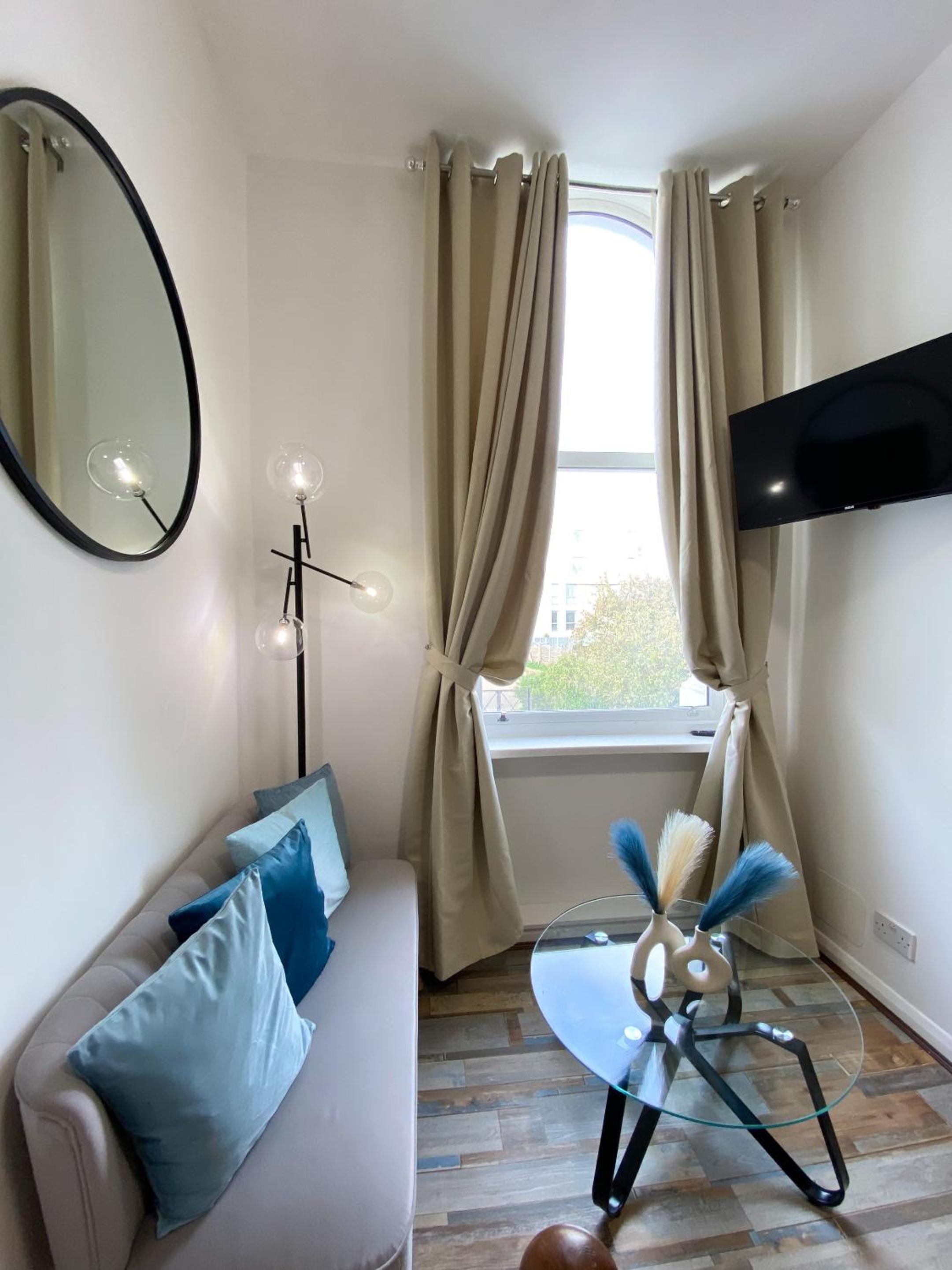 Modern studios Malvern Road
